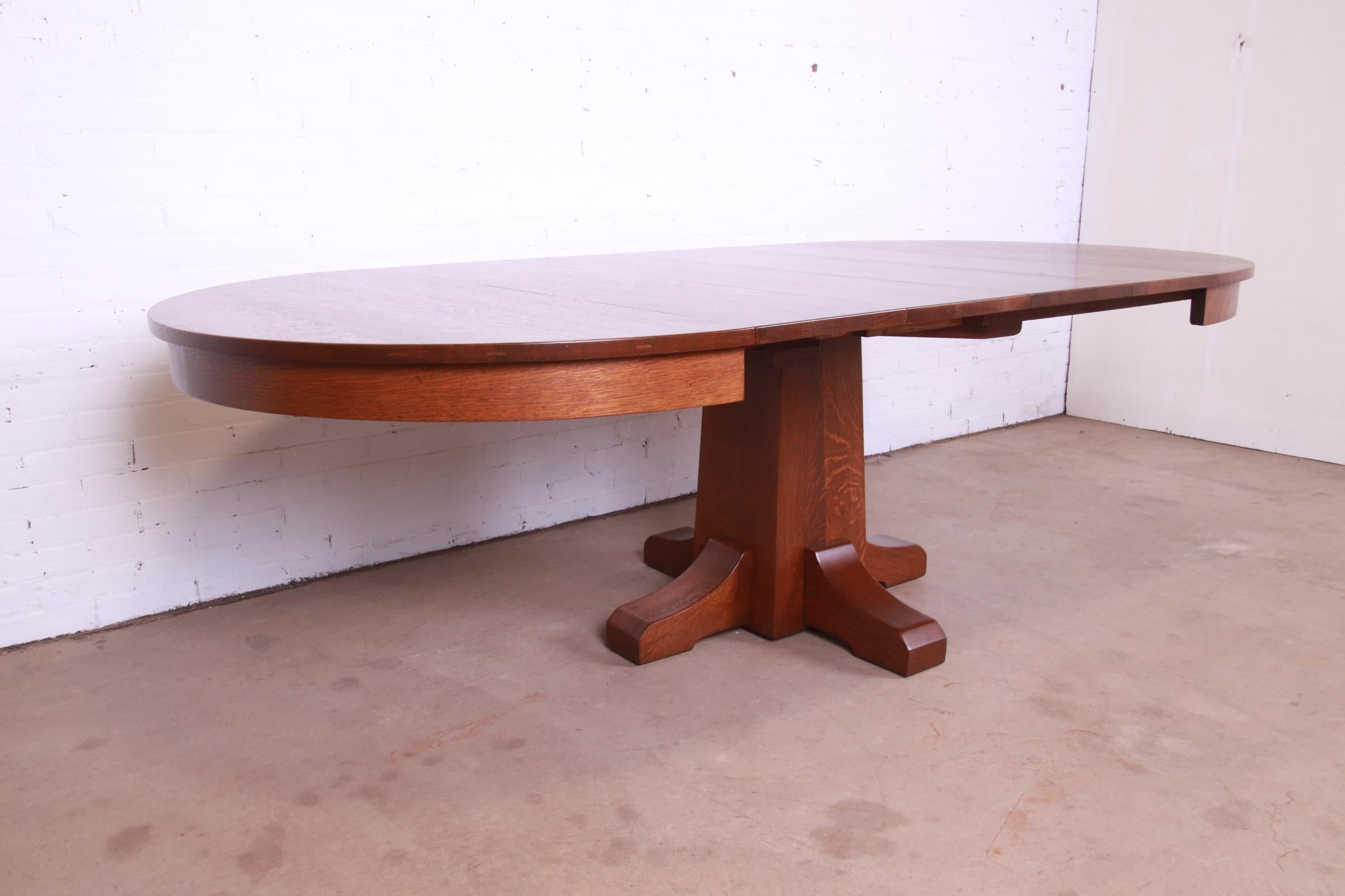Antique L. & J.G. Stickley Arts & Crafts Oak Extension Pedestal Dining Table For Sale 6