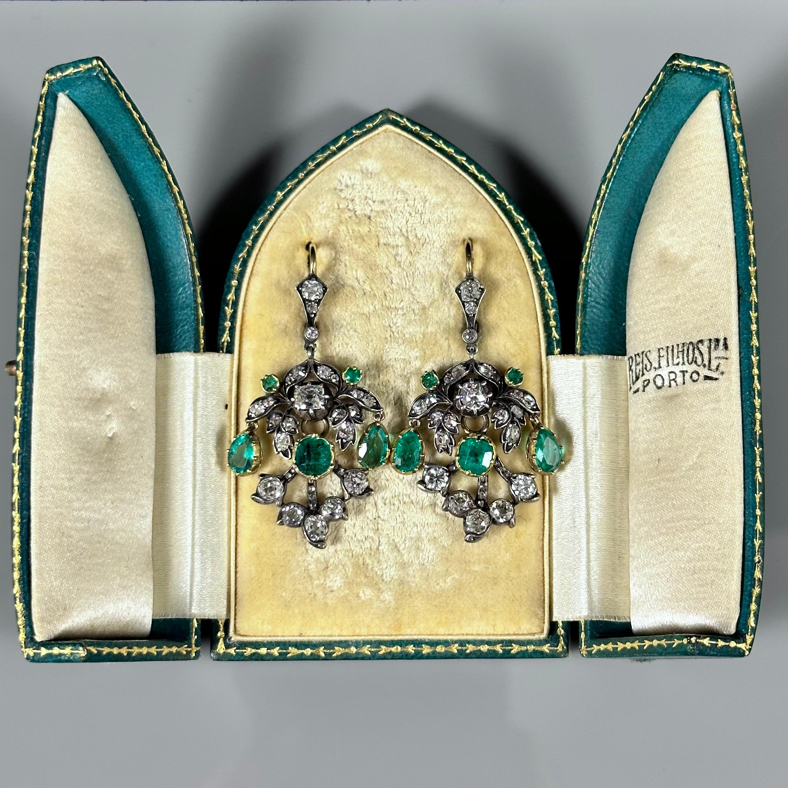 Antike kolumbianische Smaragd-Diamant-Ohrringe aus Silber und Gold aus der Belle Epoque, um 1915 (Belle Époque) im Angebot