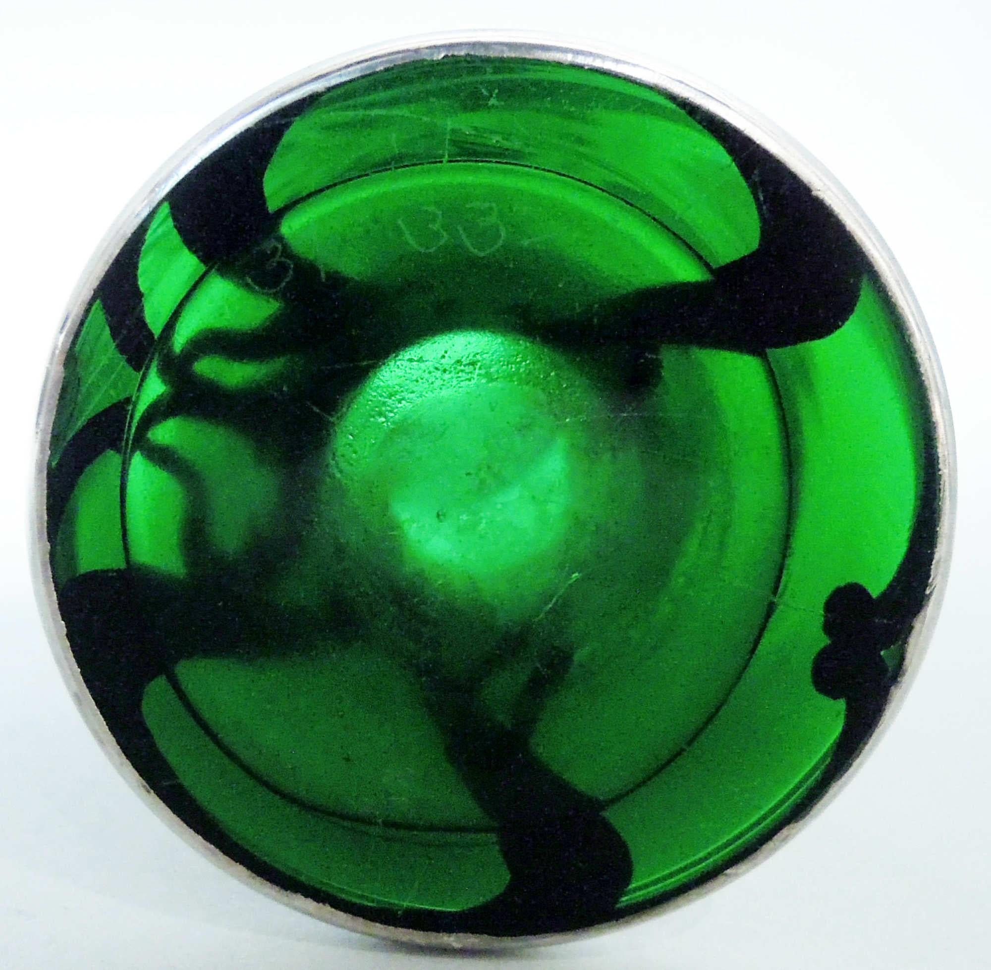 XX secolo Antique La Pierre American Art Nouveau Green Silver Overlay Vase in vendita