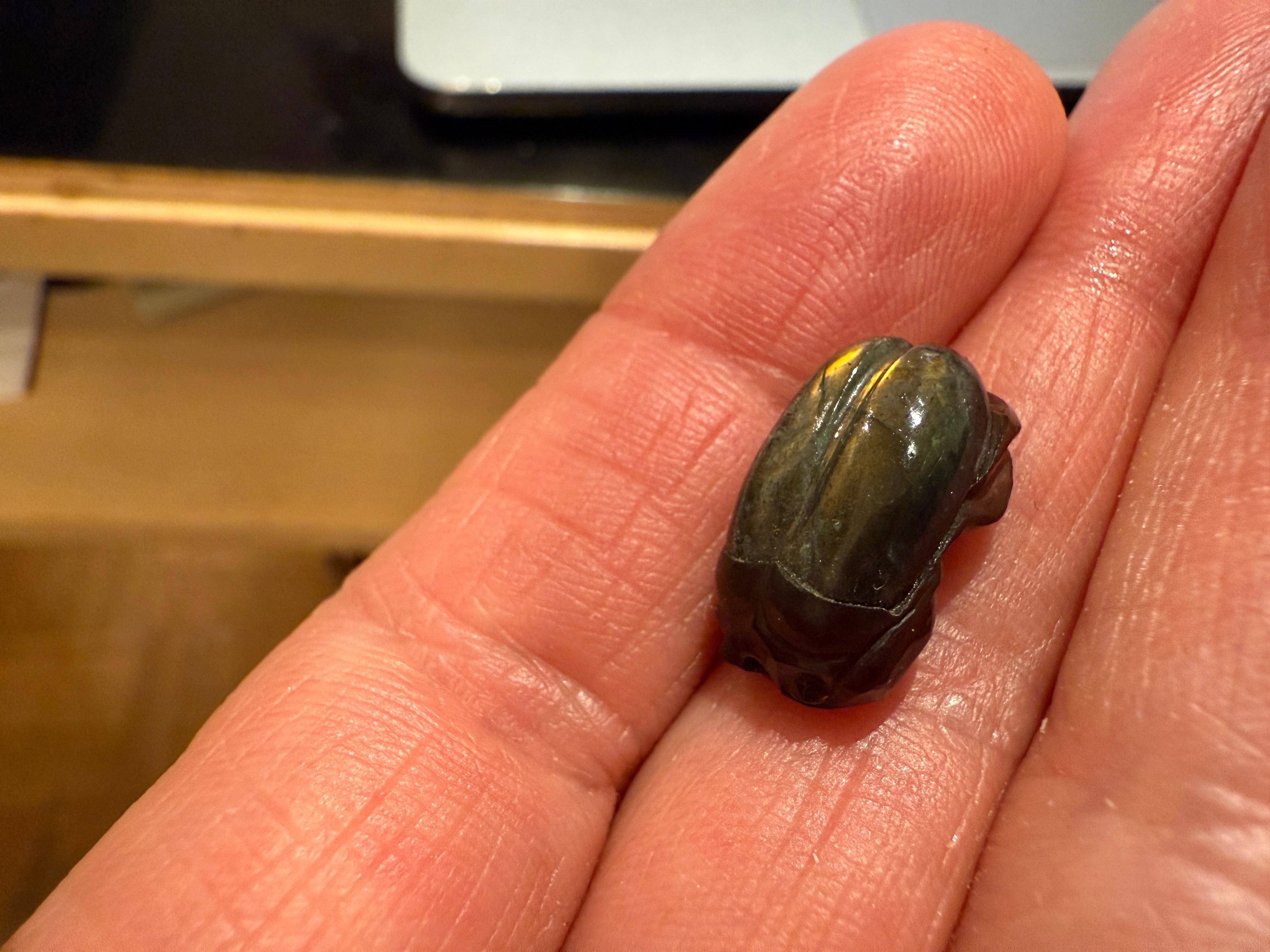 De las mujeres Antigua Labradorita Escarabajo Escarabajo Talla de Piedra Dura en venta