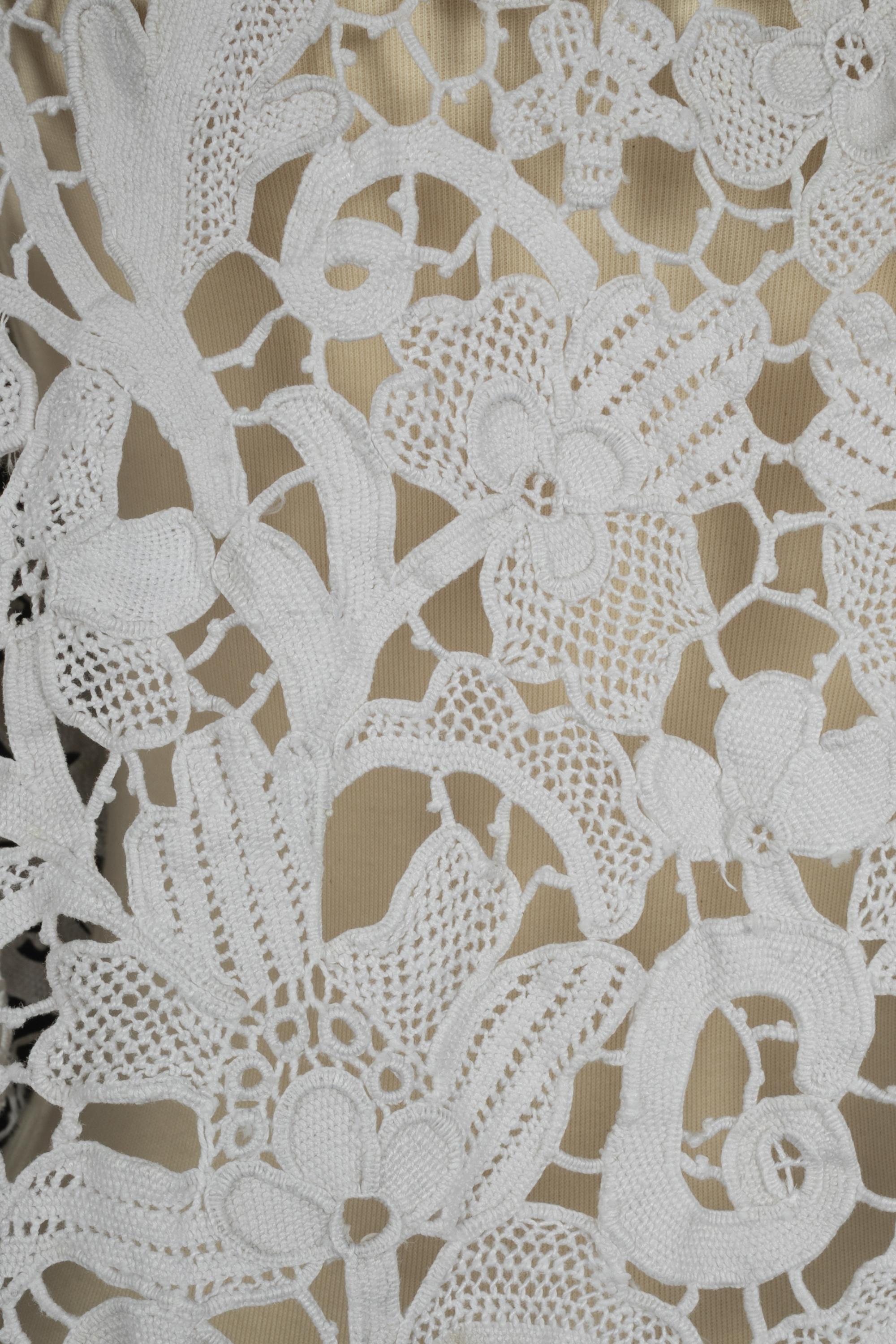 Antikes Spitzenoberteil im Angebot 3