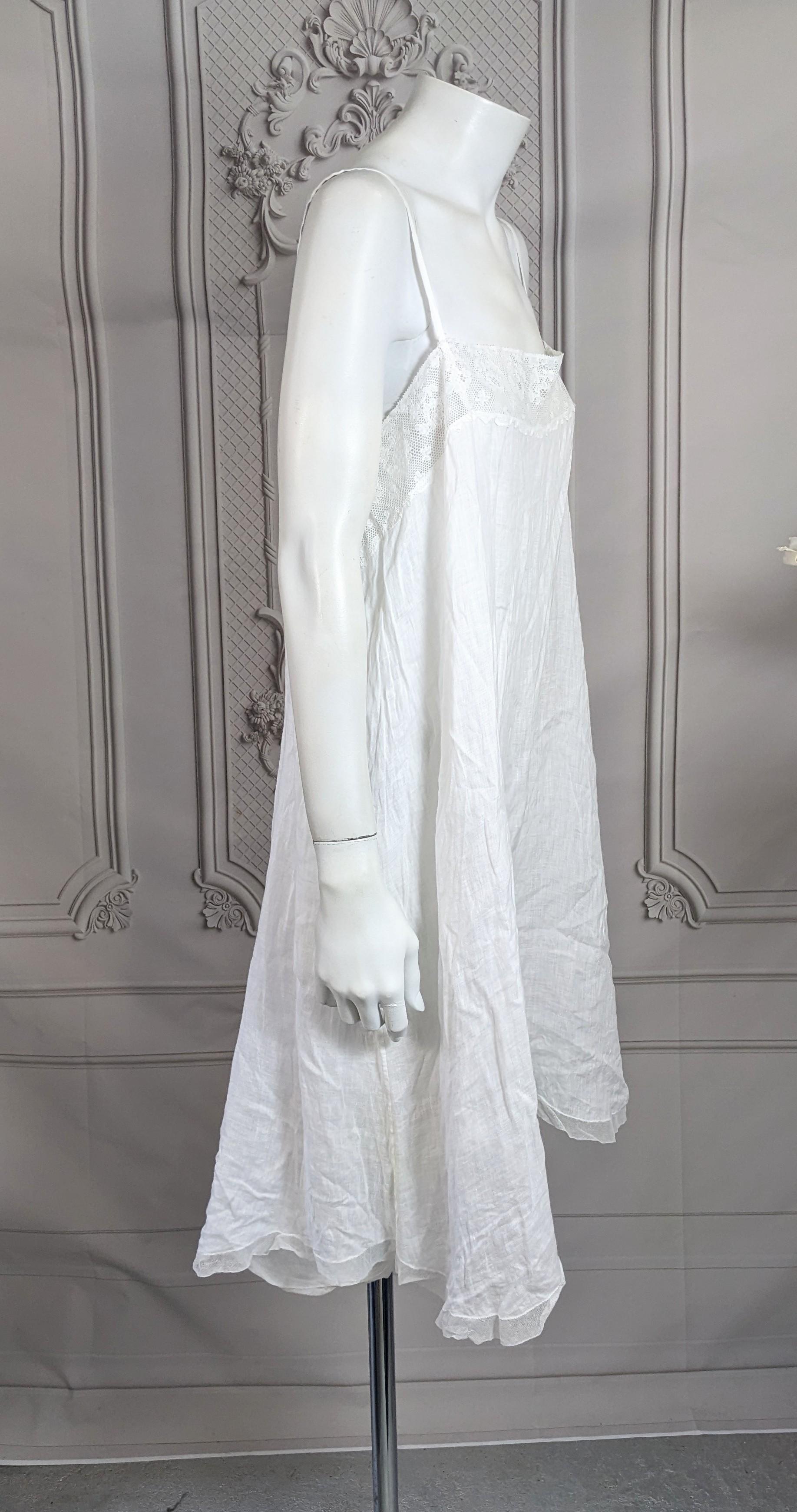 Antique Lace Trimmed Cotton Bastiste Teddy In Good Condition For Sale In New York, NY