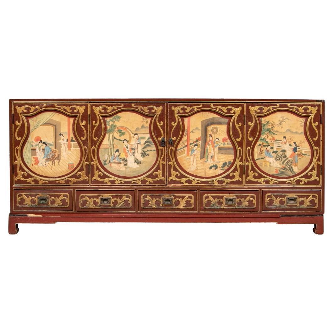 Ancienne armoire chinoise laquée et décorée de peinture à restaurer en vente