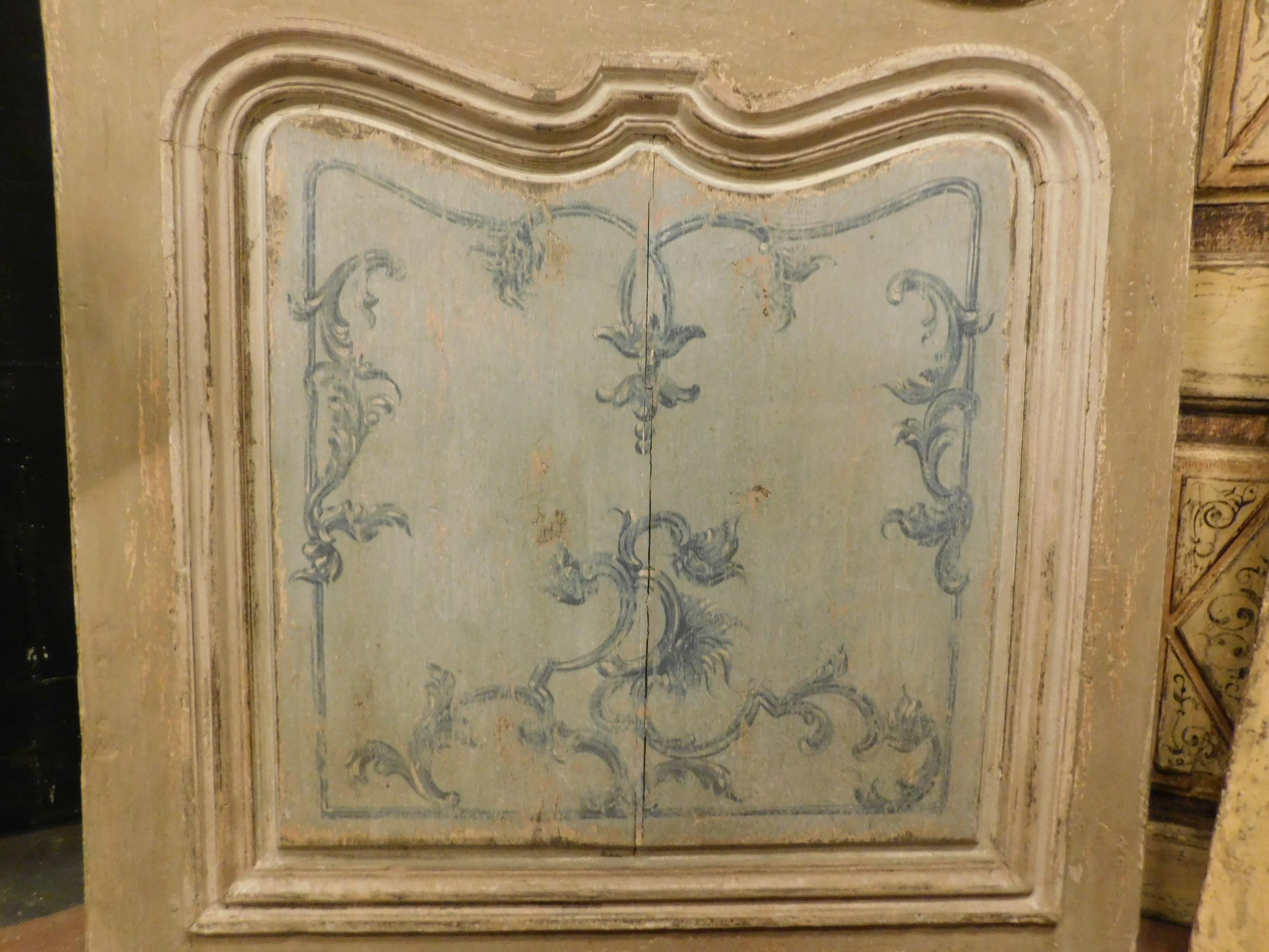 Antike lackierte und bemalte Tür, blau auf beiden Seiten, Italien, frühes 18. Jahrhundert im Zustand „Gut“ im Angebot in Cuneo, Italy (CN)