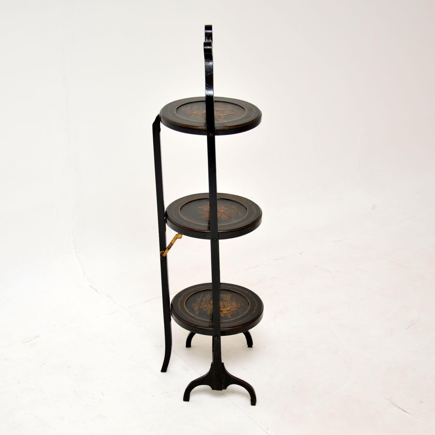 Early 20th Century Antique Lacquered Chinoiserie Cake Stand