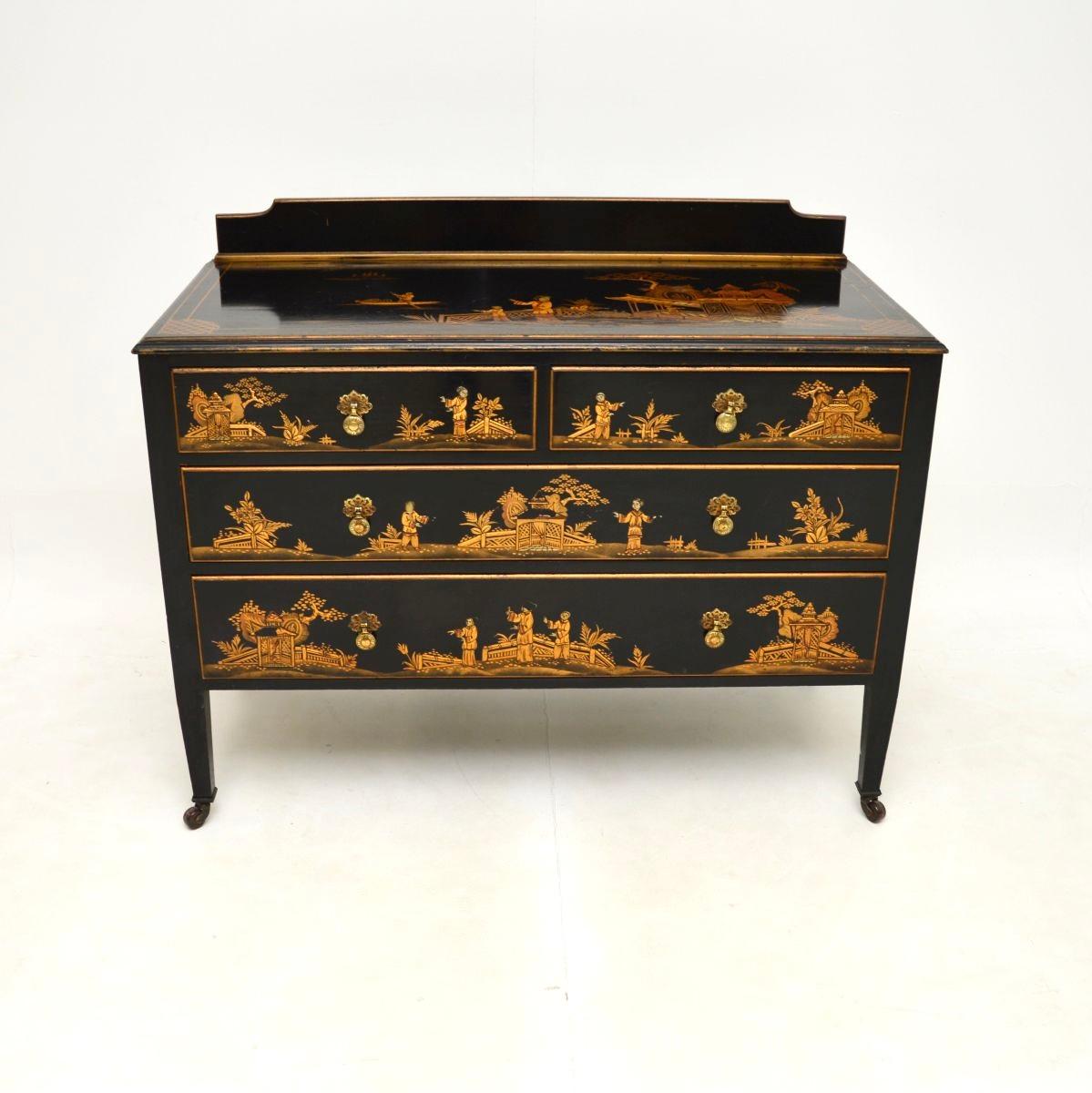 A stunning antique lacquered chinoiserie chest of drawers. This was made in England, it dates from the 1900-10 period.

It is of wonderful quality and is a very useful size, offering plenty of storage space. The lacquered chinoiserie decorations are