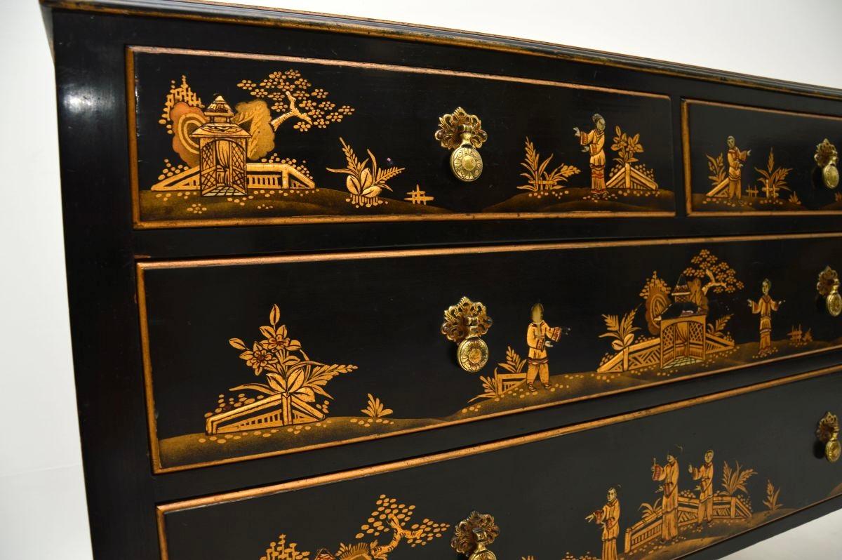 Antique Lacquered Chinoiserie Chest of Drawers For Sale 1