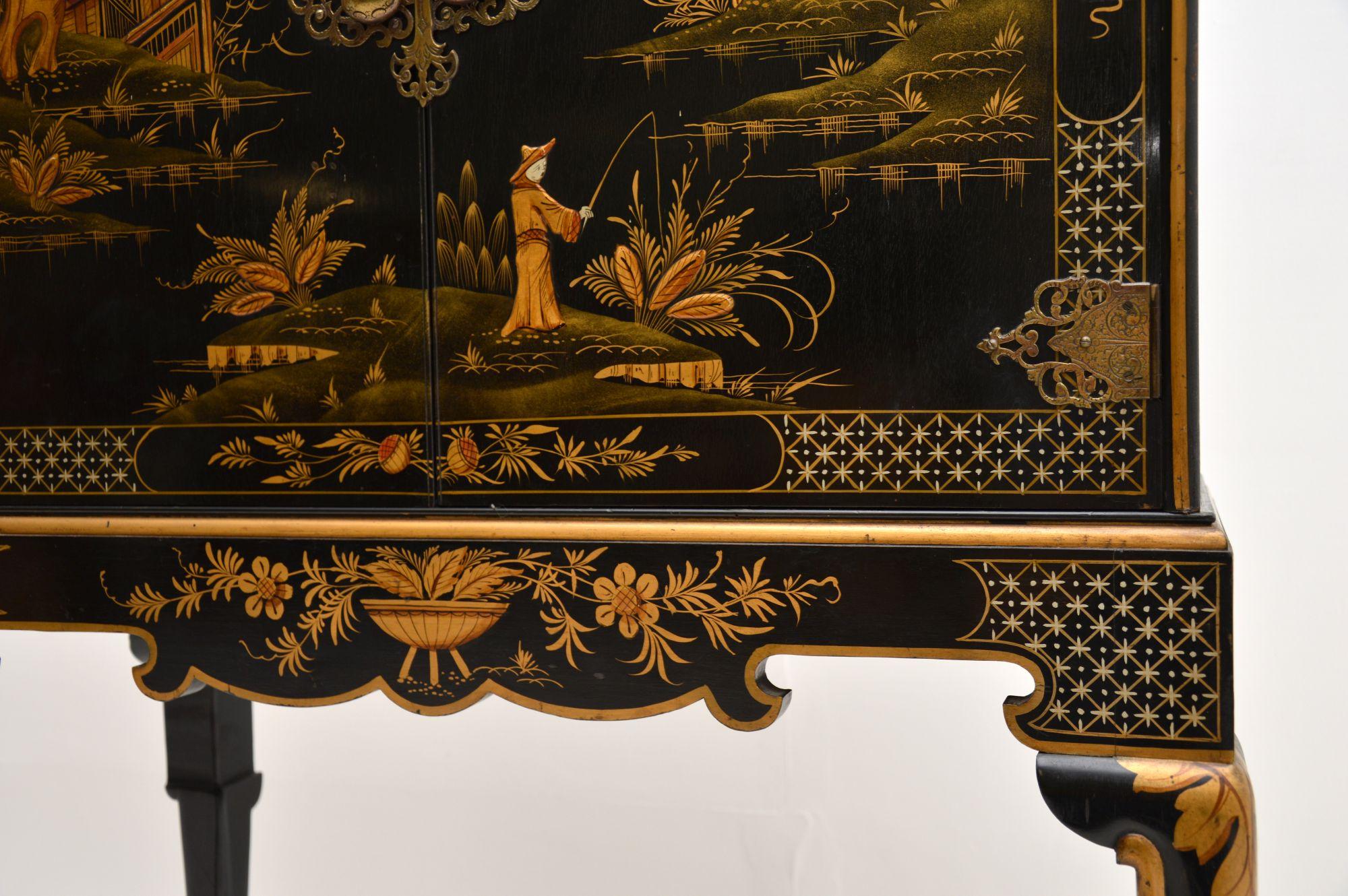 Antique Lacquered Chinoiserie Cocktail Drinks Cabinet 7