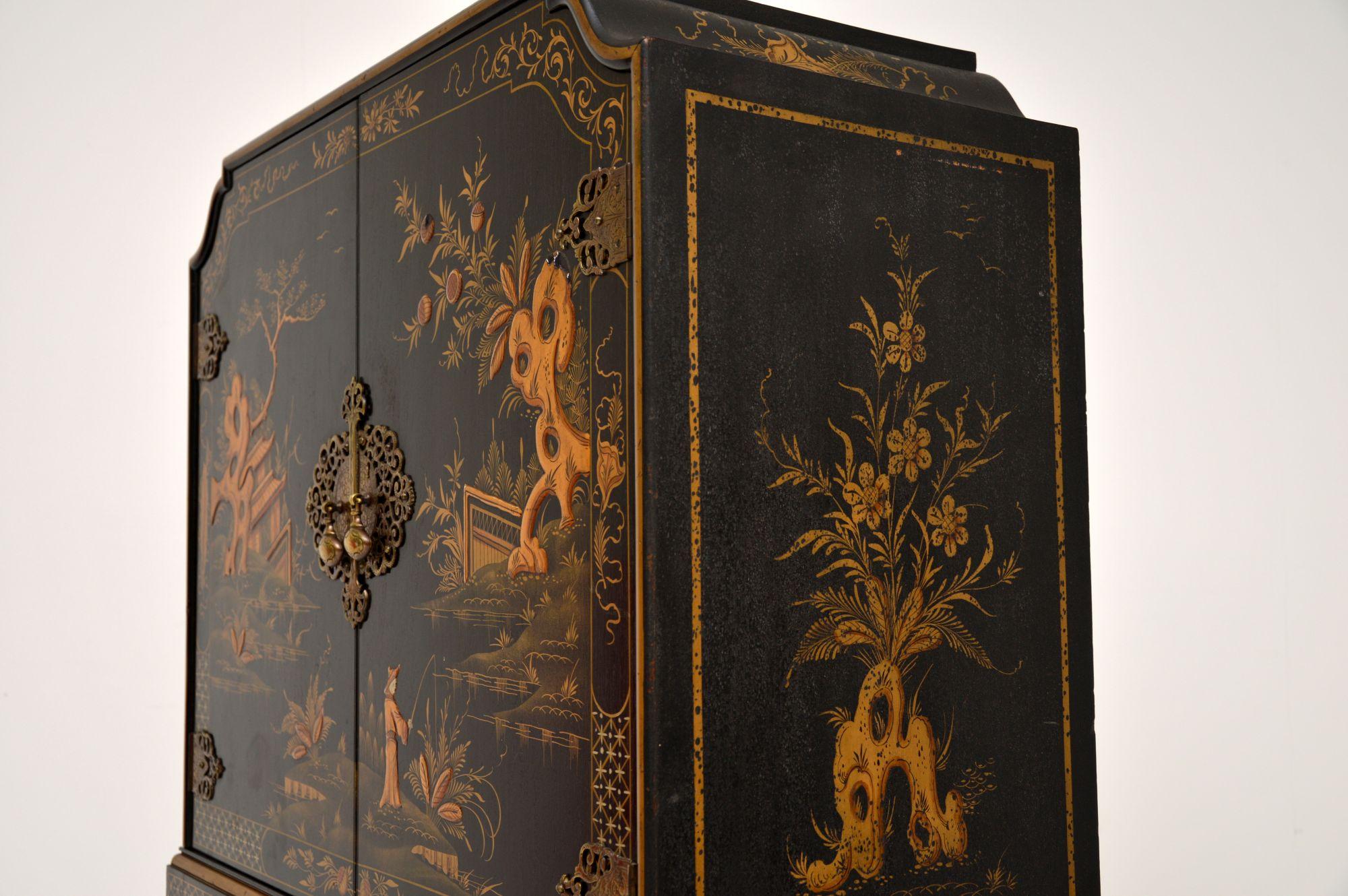 Antique Lacquered Chinoiserie Cocktail Drinks Cabinet 2