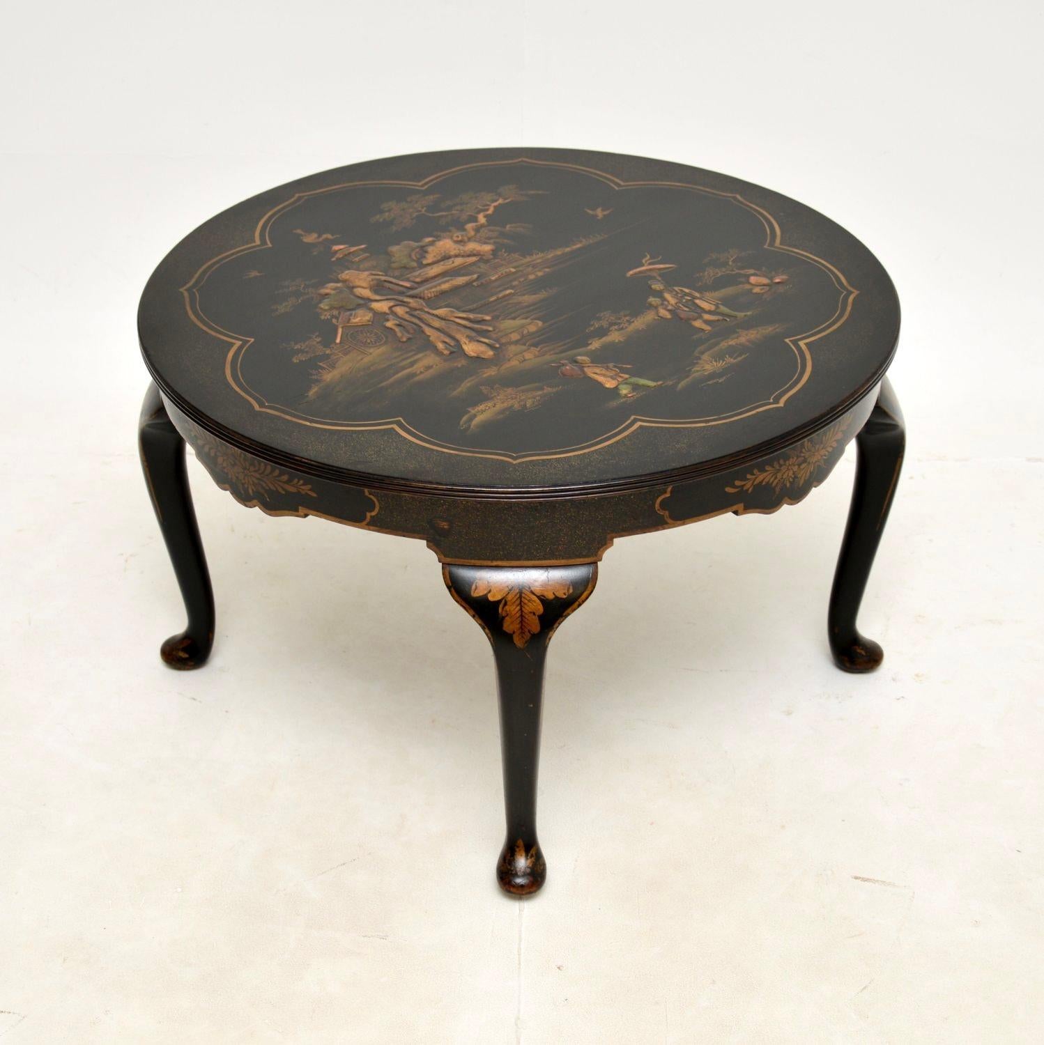 British Antique Lacquered Chinoiserie Coffee Table For Sale