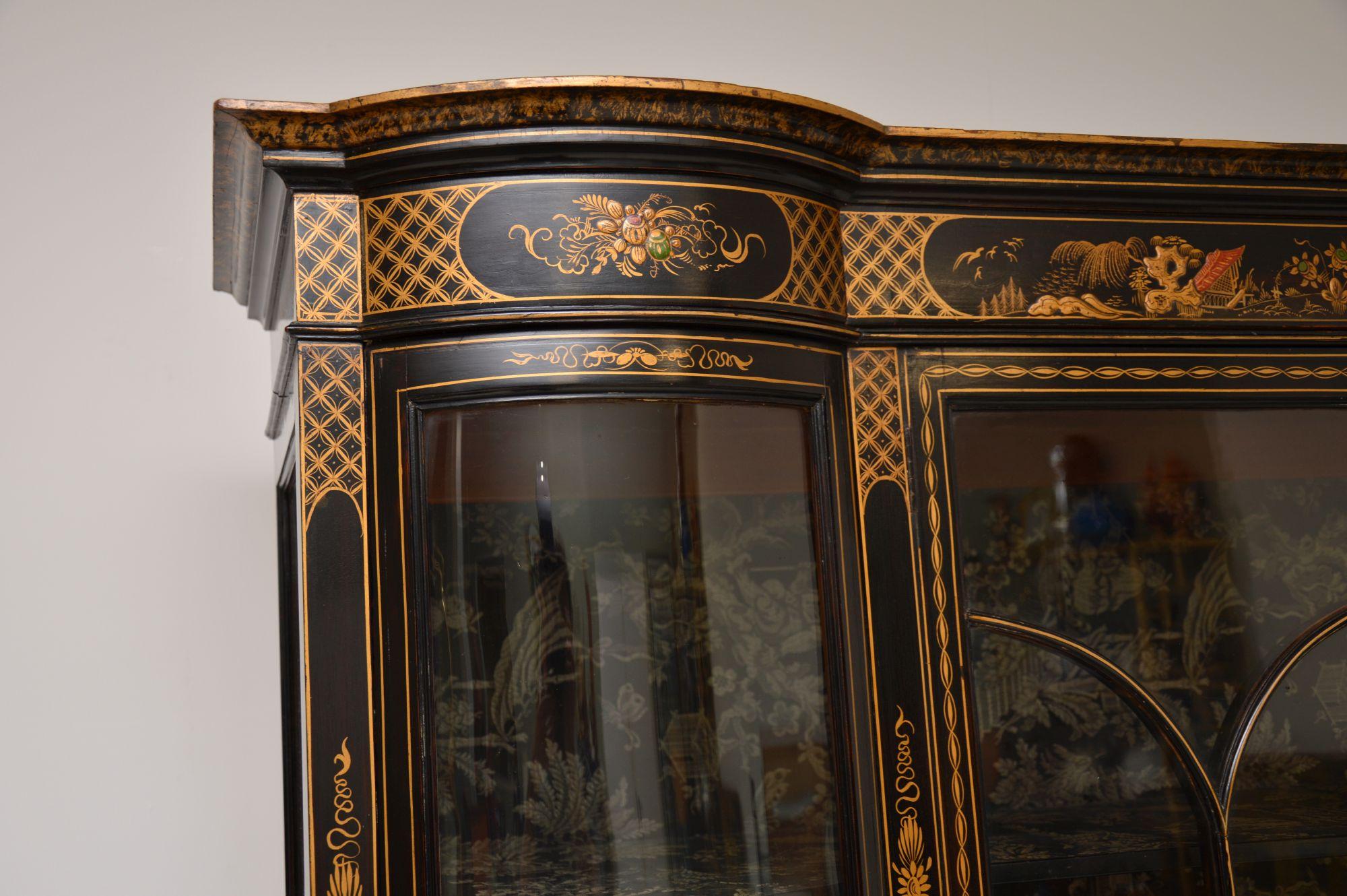Antique Lacquered Chinoiserie Display Cabinet 1