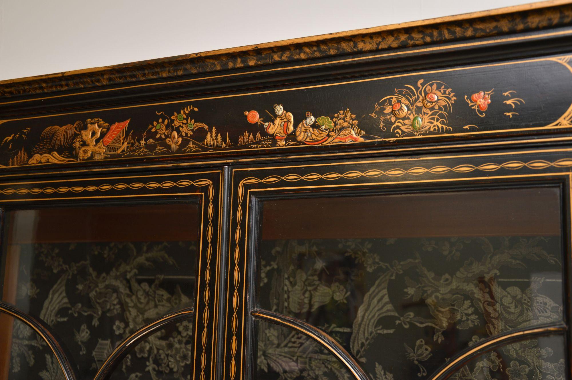Antique Lacquered Chinoiserie Display Cabinet 2