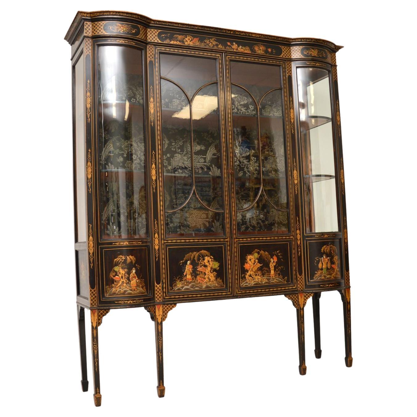 Antique Lacquered Chinoiserie Display at 1stDibs