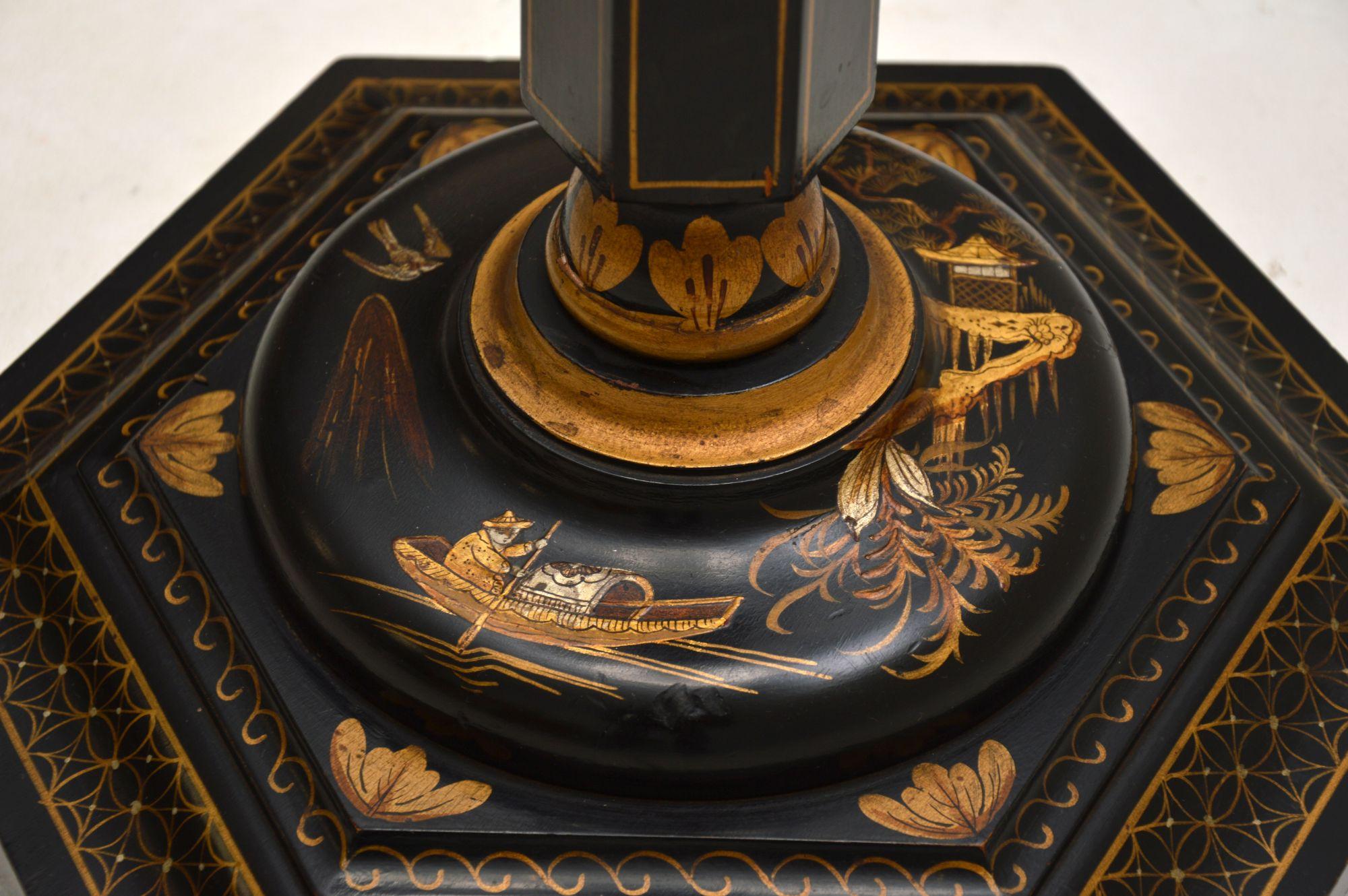 Antike lackierte Chinoiserie-Stehlampe im Angebot 4