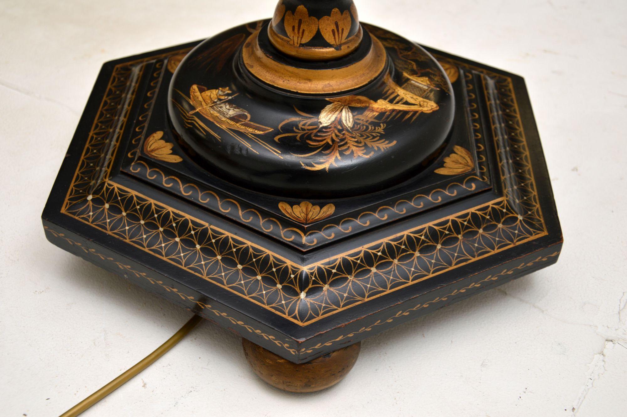 Lampadaire laqué ancien style chinoiseries en vente 3
