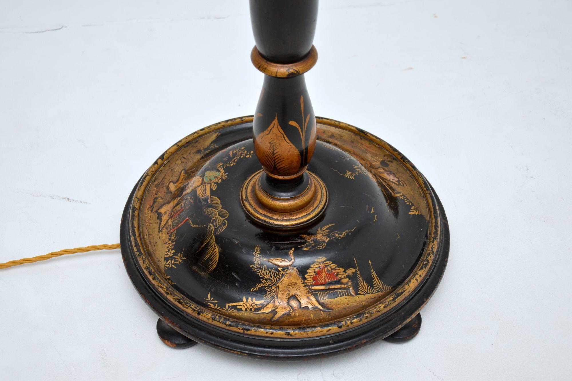 20th Century Antique Lacquered Chinoiserie Floor Lamp
