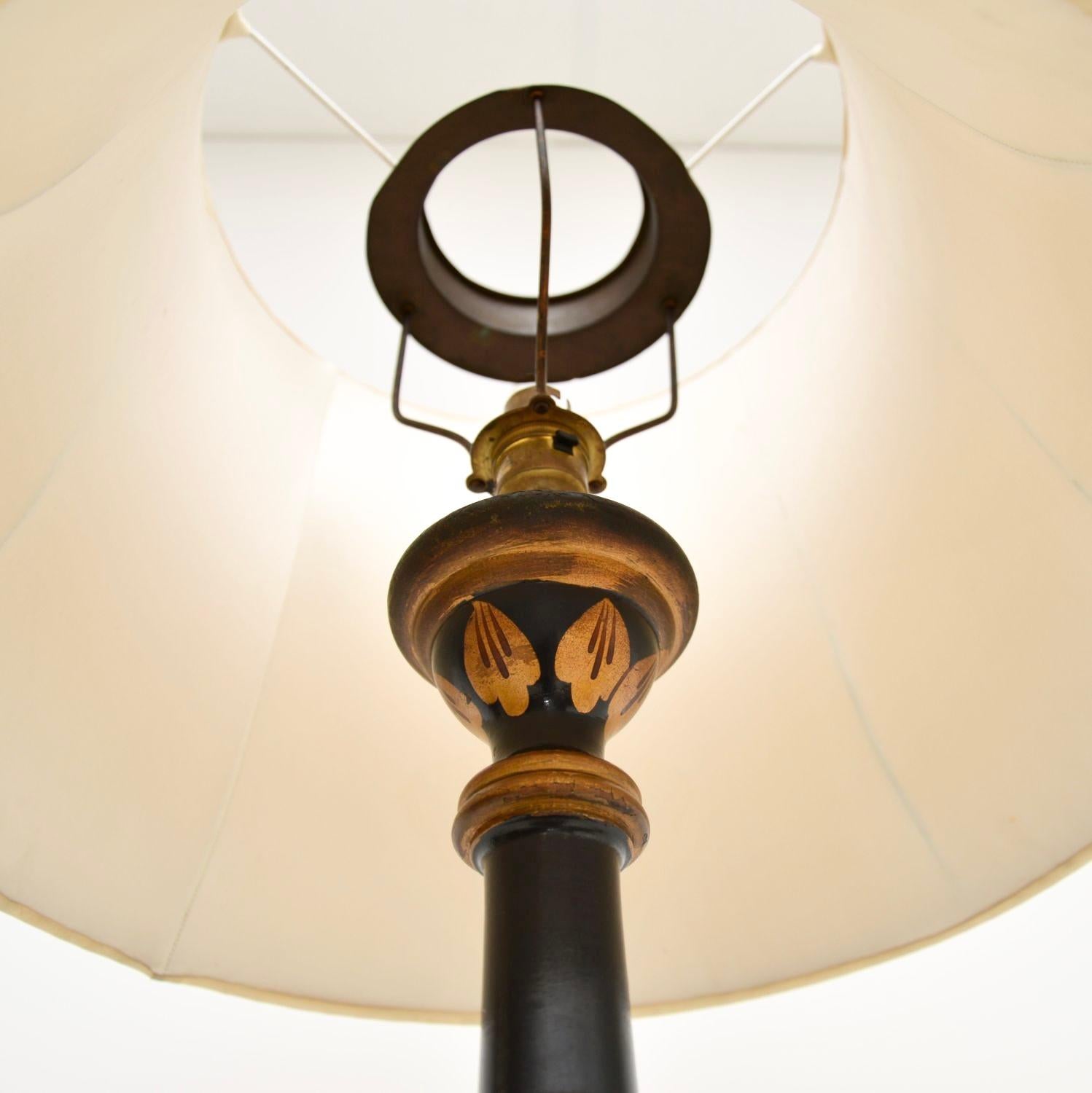 Early 20th Century Antique Lacquered Chinoiserie Floor Lamp For Sale