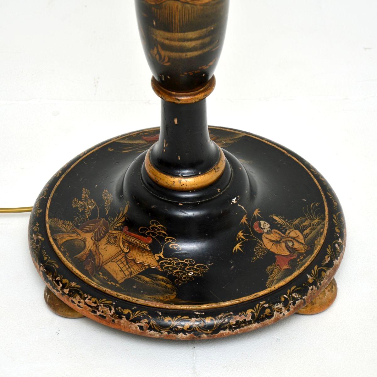 Lampadaire laqué ancien style chinoiseries Bon état - En vente à London, GB