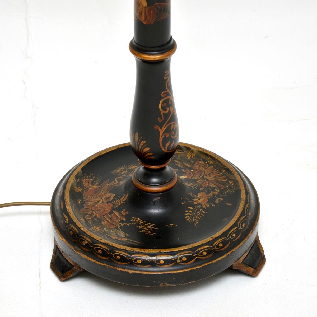 Lampadaire laqué ancien style chinoiseries Bon état - En vente à London, GB