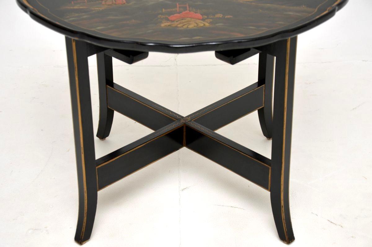 Mesa nido Chinoiserie Lacada Antigua en venta 6