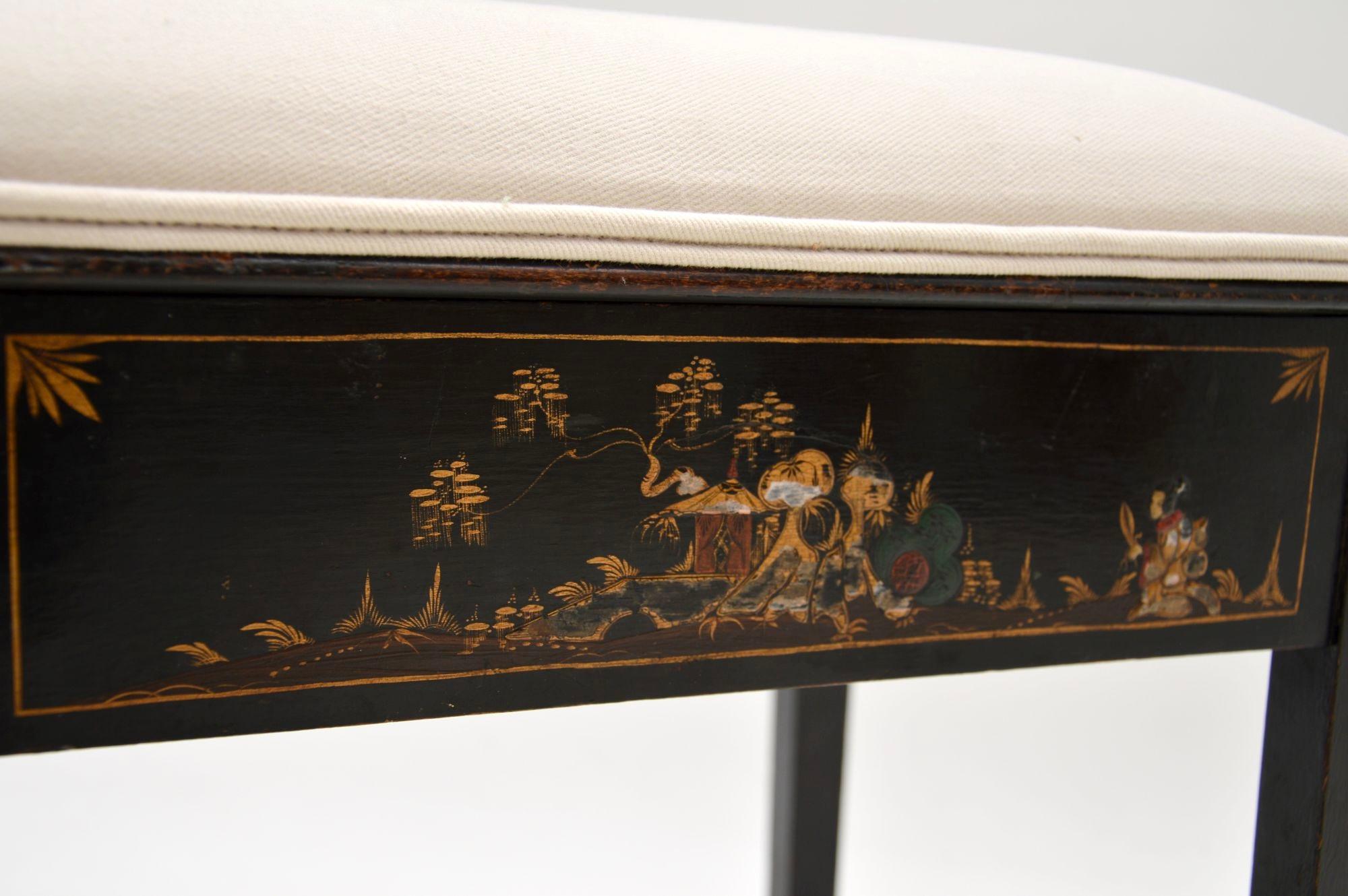 Antique Lacquered Chinoiserie Piano Stool For Sale 4