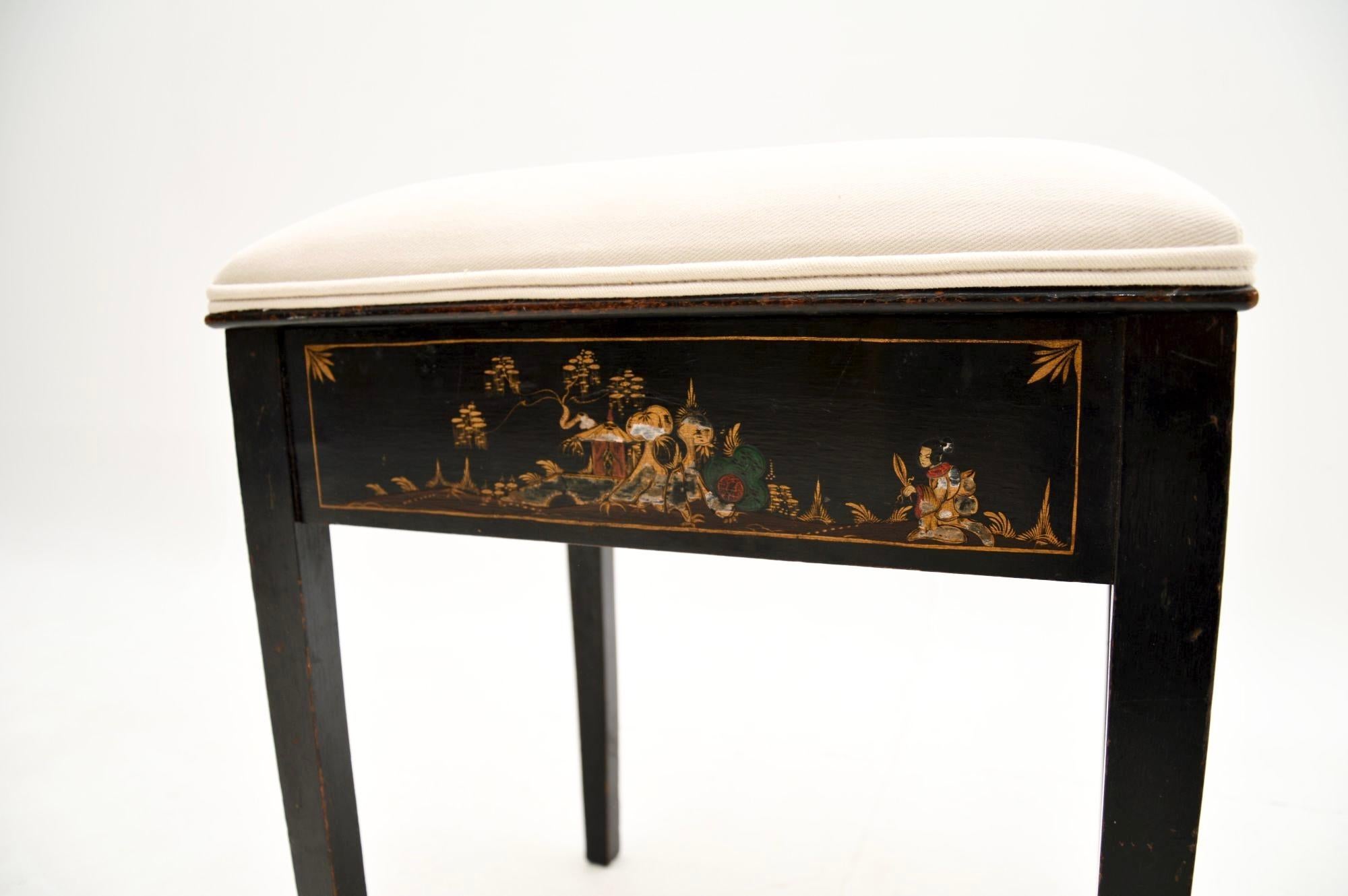 Antique Lacquered Chinoiserie Piano Stool For Sale 6