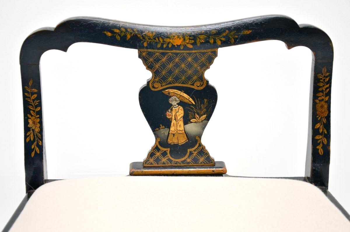 Antiker lackierter Chinoiserie-Hocker im Angebot 1