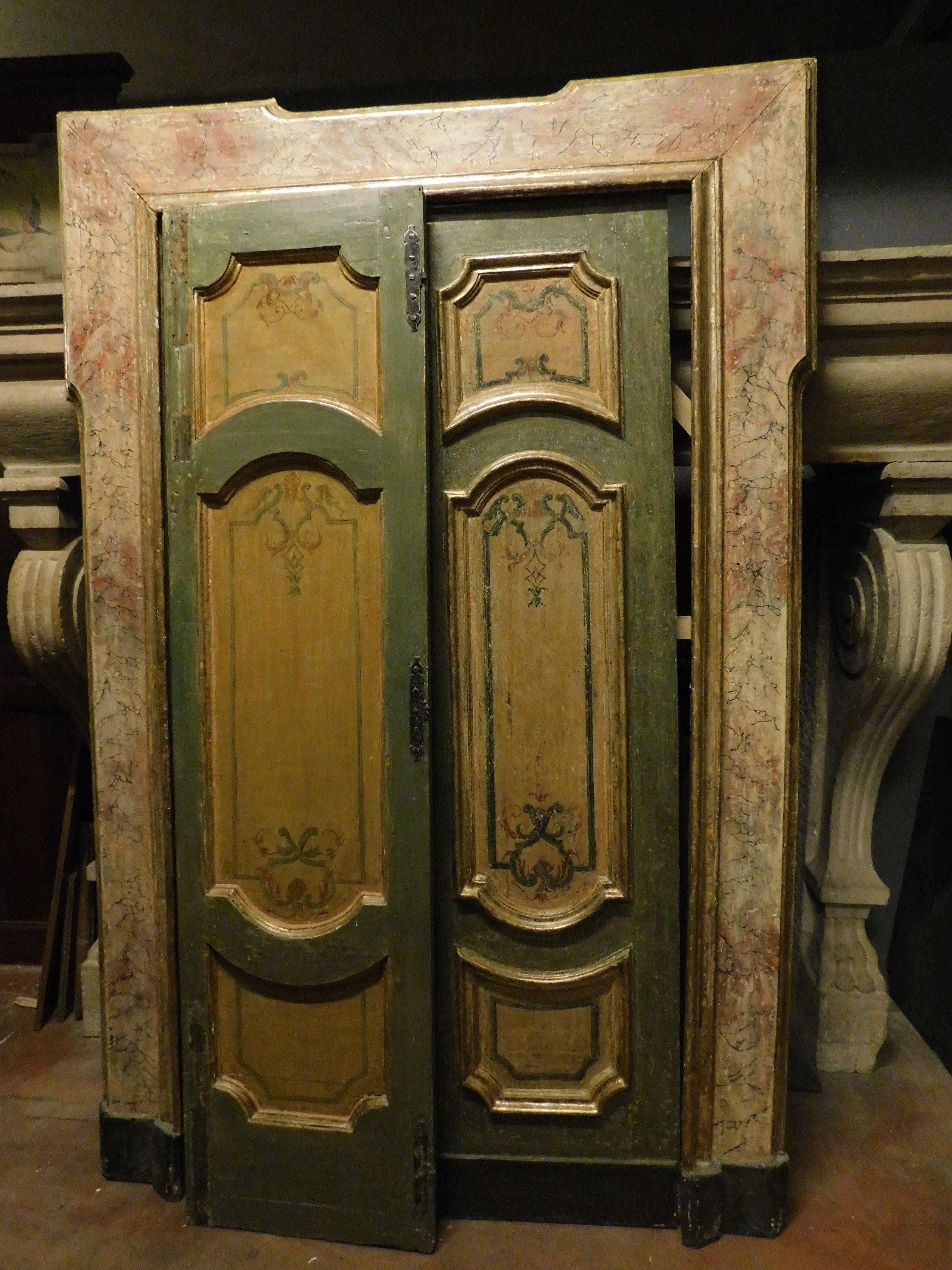Antique Lacquered Gilded Door with Painted Panels, Complete Frame, 1700, Italy For Sale 3