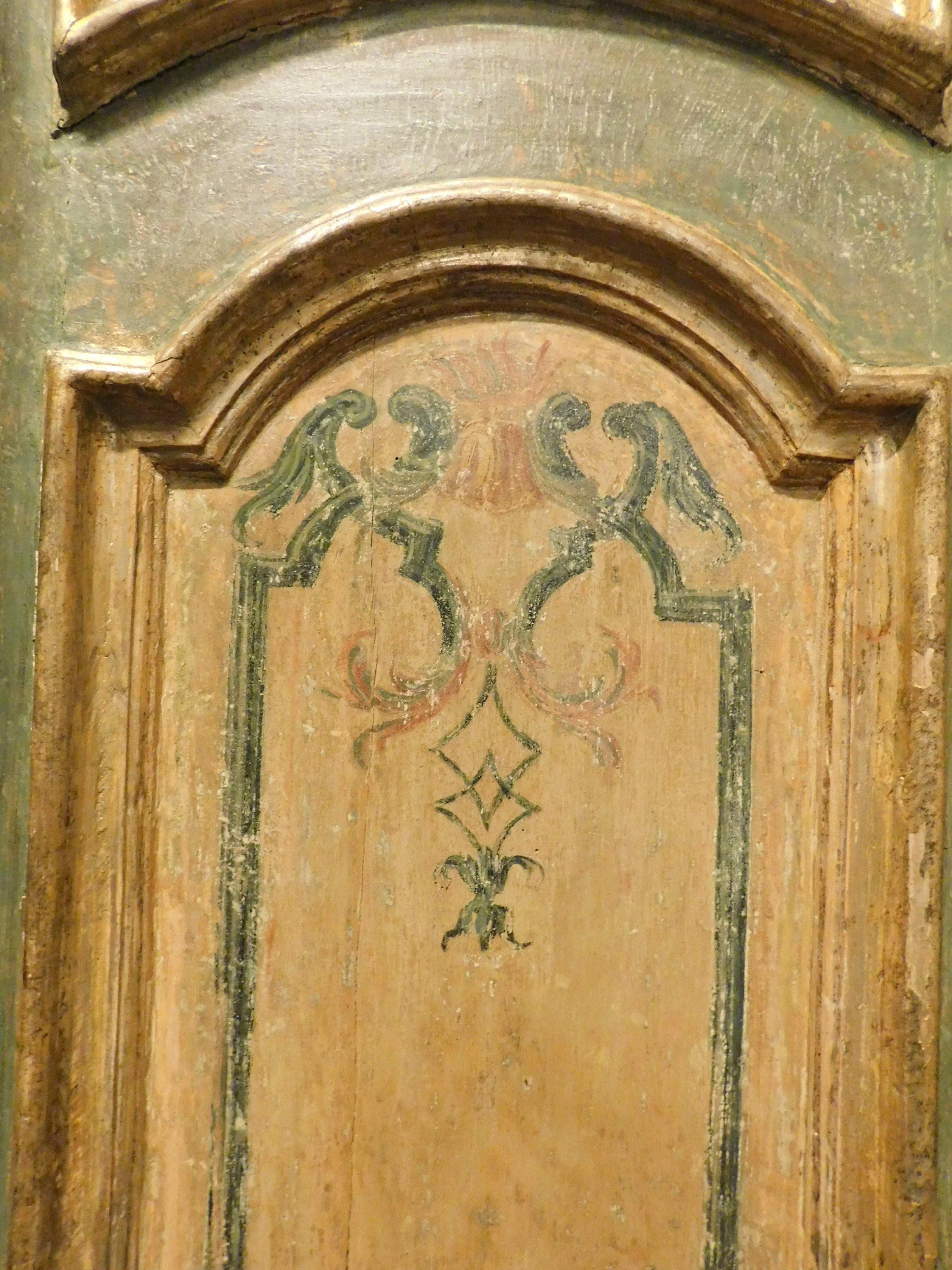 Antike lackierte, vergoldete, vergoldete Tür mit lackierten Paneelen, kompletter Rahmen, 1700, Italien im Zustand „Gut“ im Angebot in Cuneo, Italy (CN)