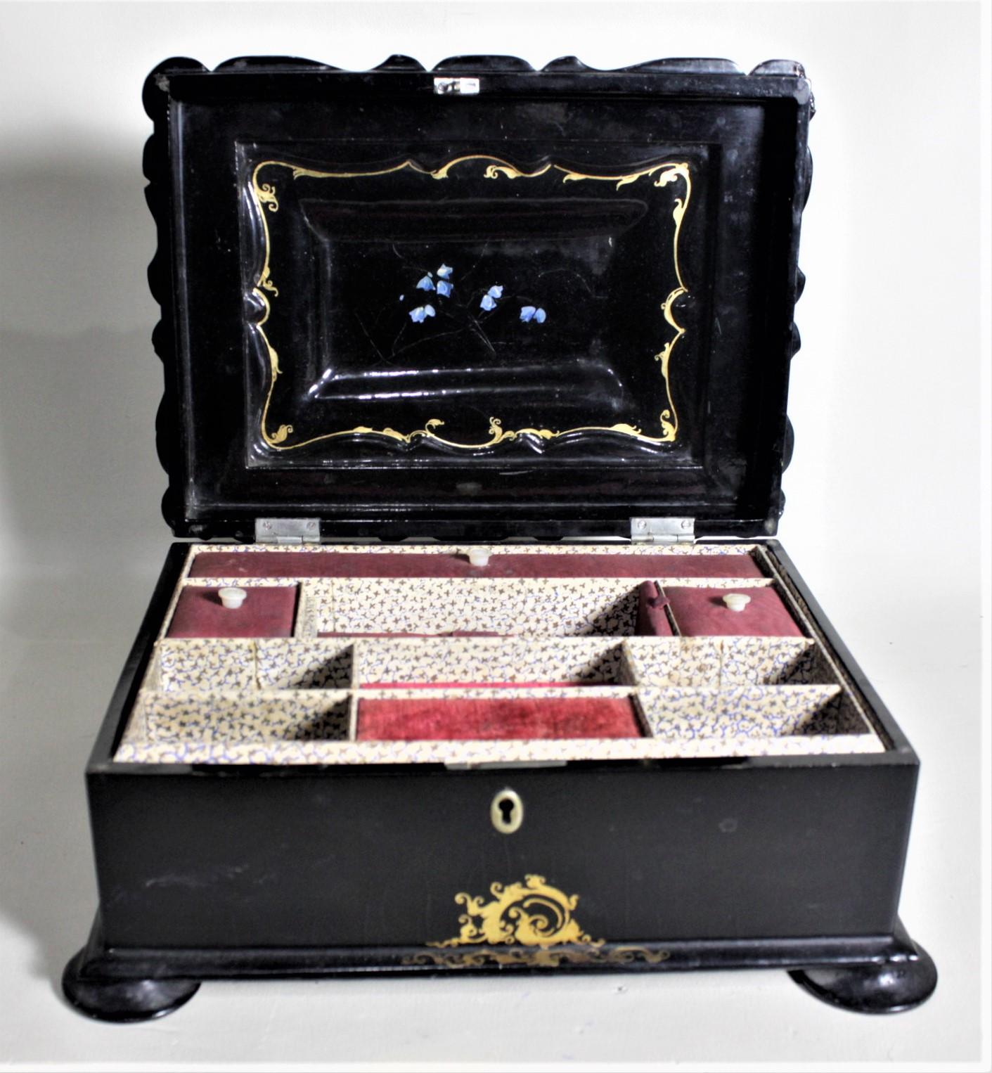 Antique Lacquered Paper Mache Sewing or Jewelry Box with Inlaid Carved Shell For Sale 5