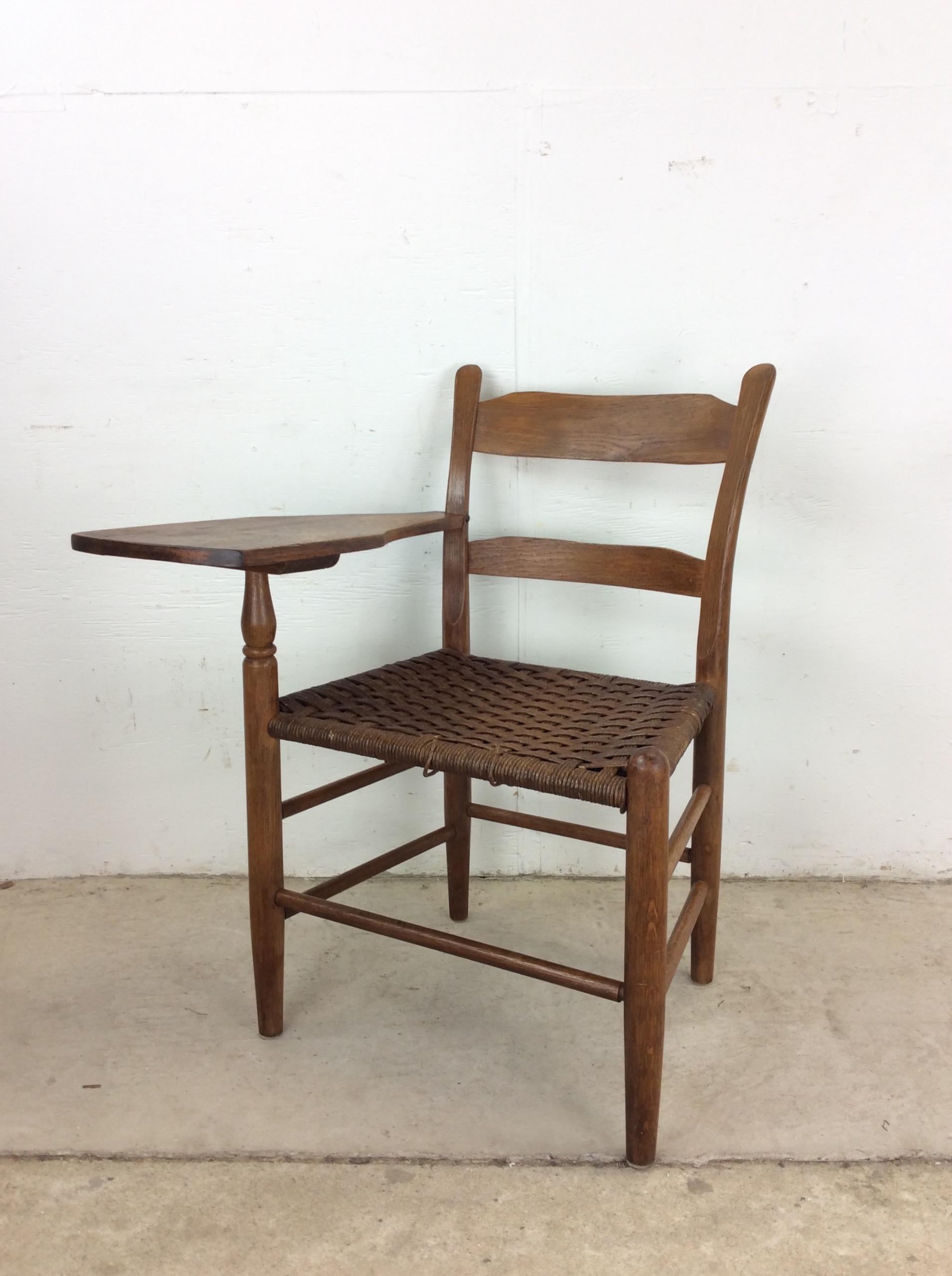 Chaise d'écriture ancienne à dossier en échelle avec siège en jonc en vente 6
