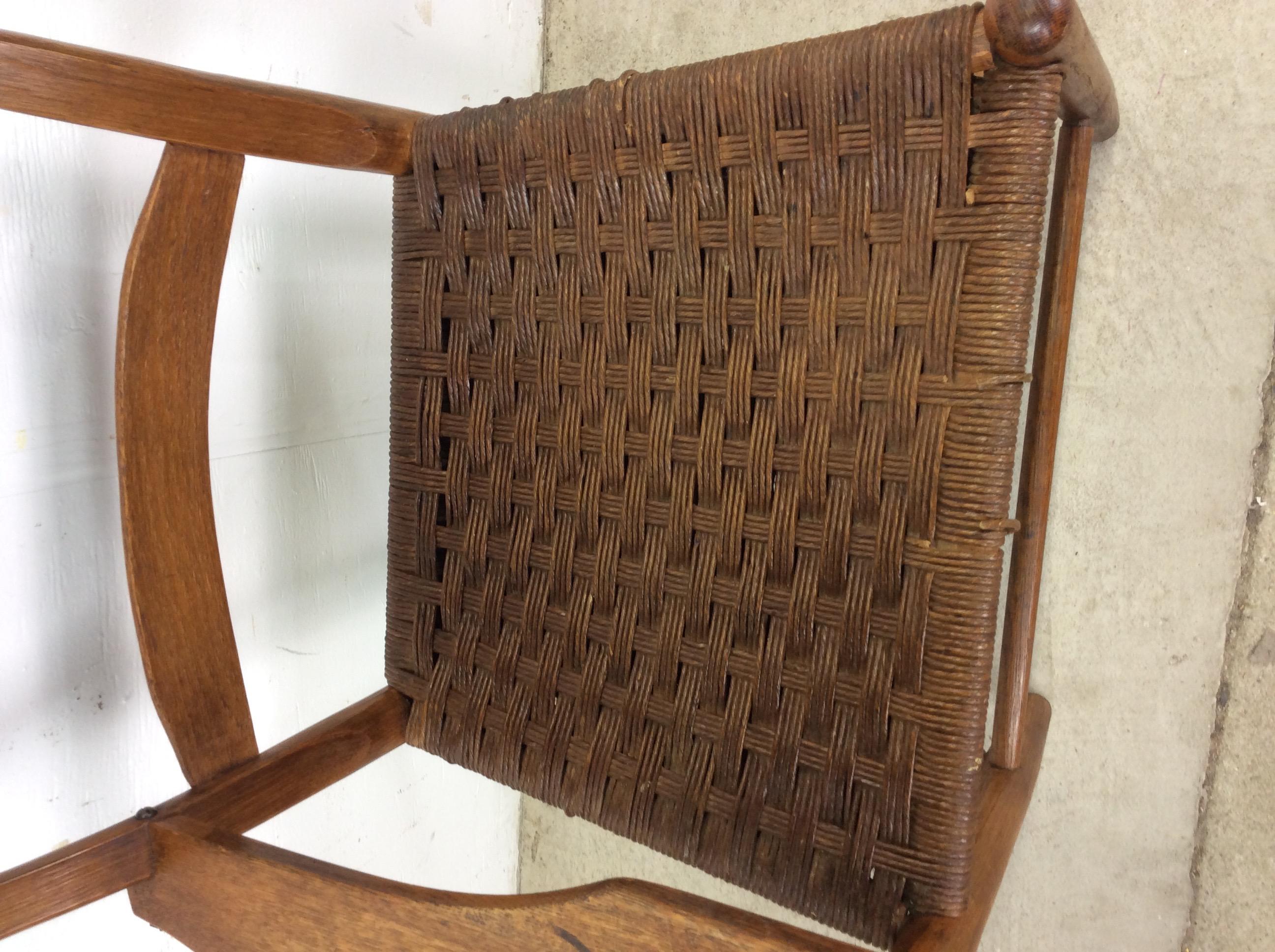 Jonc Chaise d'écriture ancienne à dossier en échelle avec siège en jonc en vente