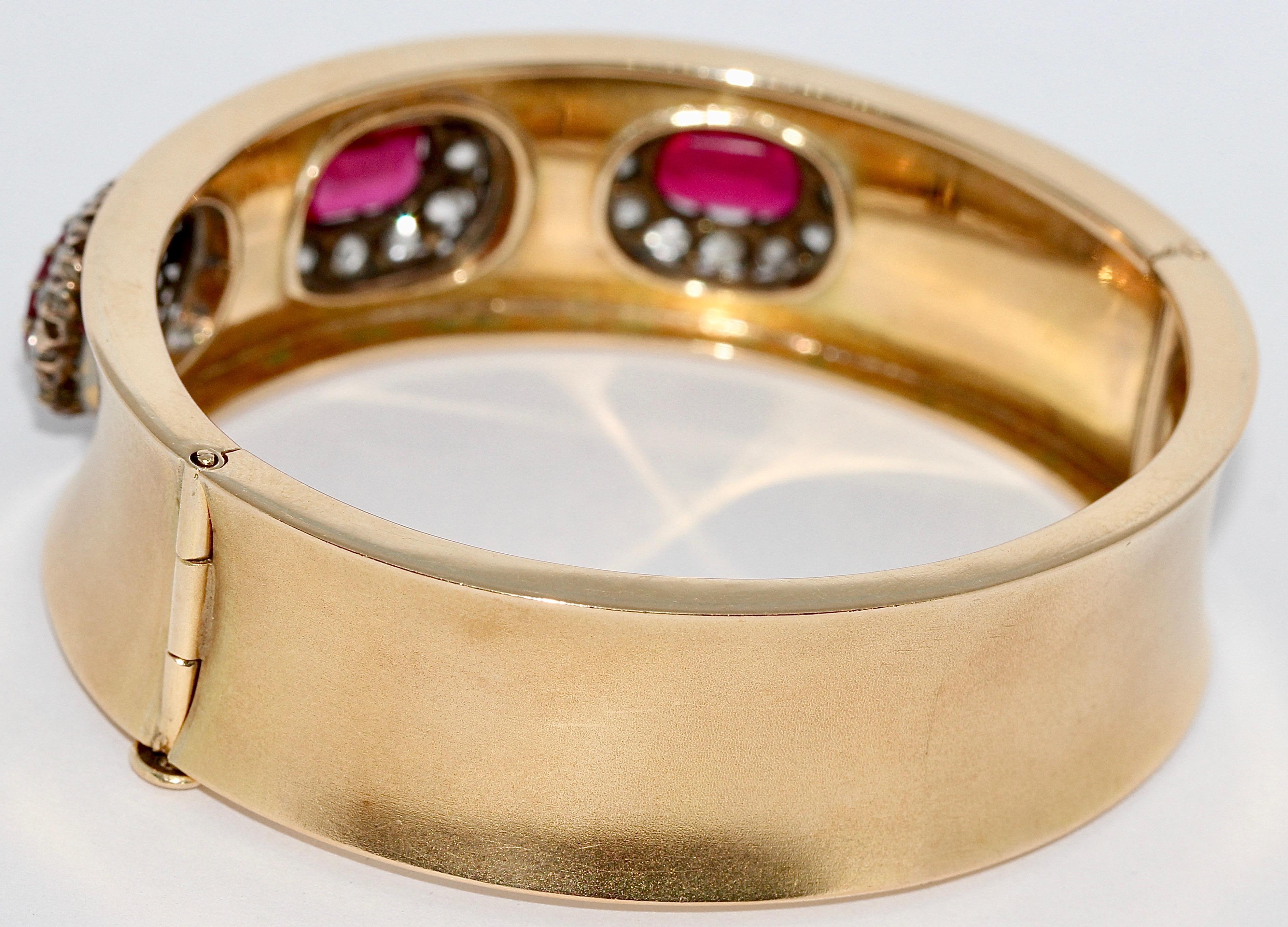 Antiker antiker Damenarmreif, Armband, mit großen Rubinen und Diamanten, 14 Karat Gold im Angebot 2
