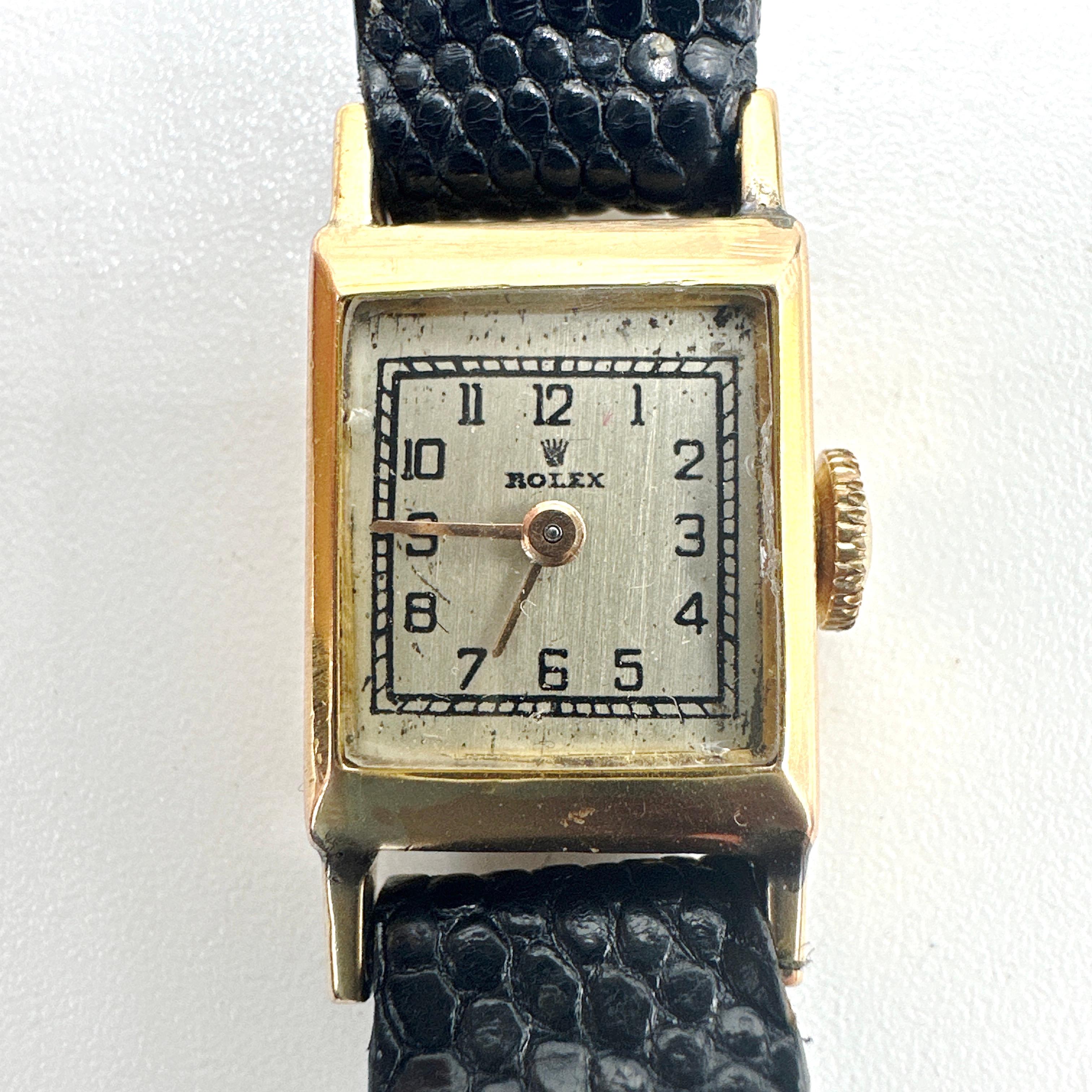 Antique Ladies Pre 1926 18k ROLEX wristwatch In Good Condition In Victoria, BC