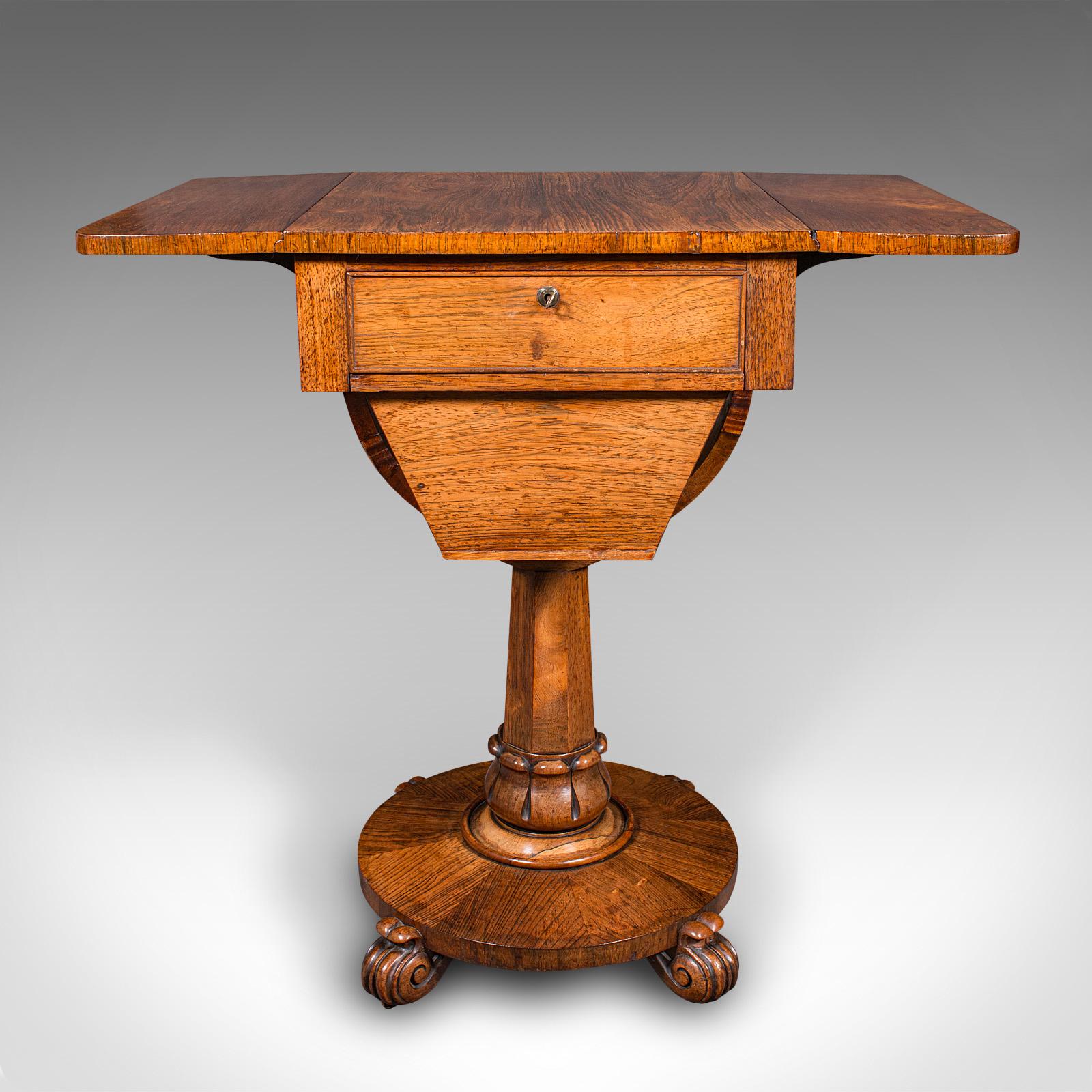 Ancienne table de travail pour dames, anglaise, à abattant, couture, jeux, William IV, C.C.C. Bon état - En vente à Hele, Devon, GB