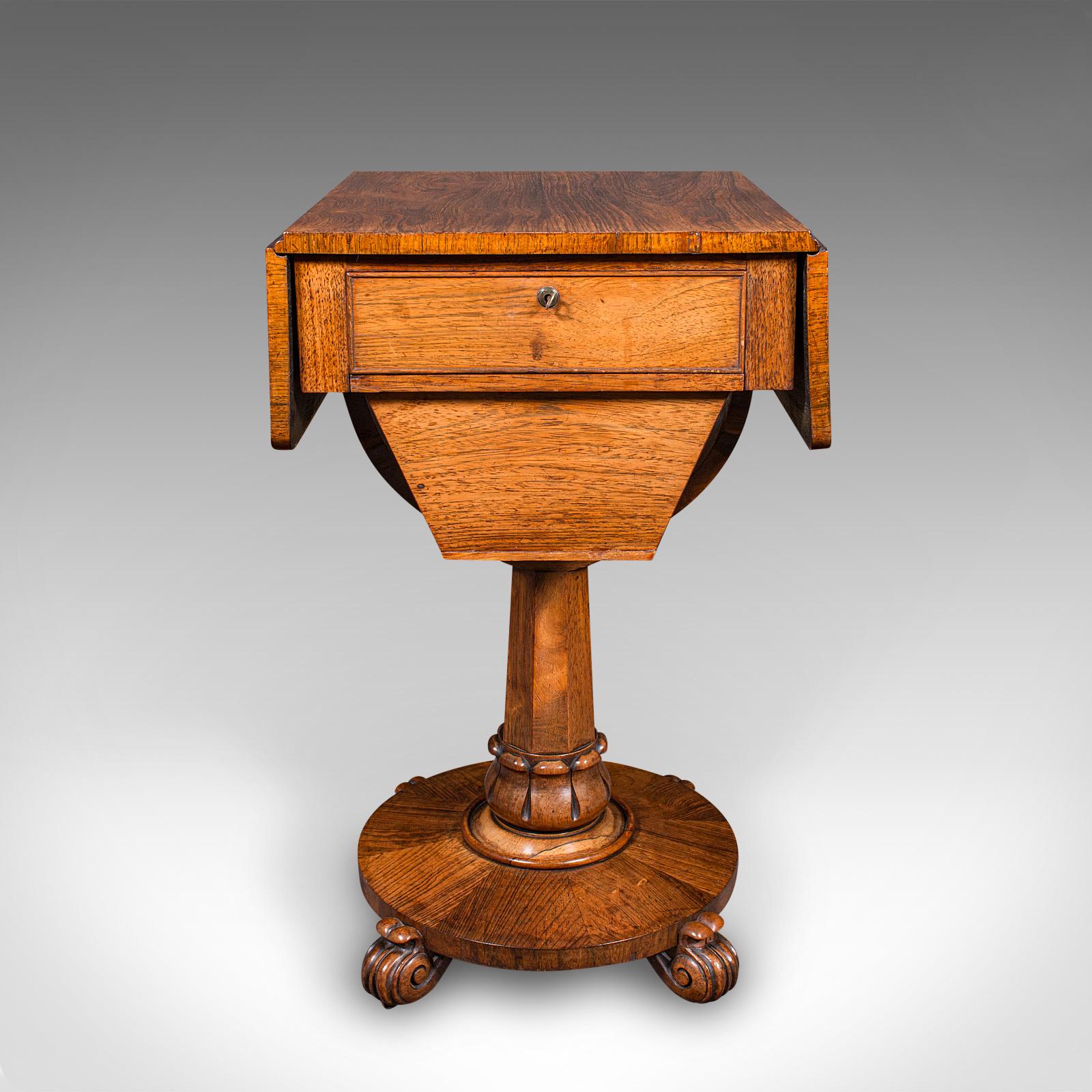 Milieu du XIXe siècle Ancienne table de travail pour dames, anglaise, à abattant, couture, jeux, William IV, C.C.C. en vente