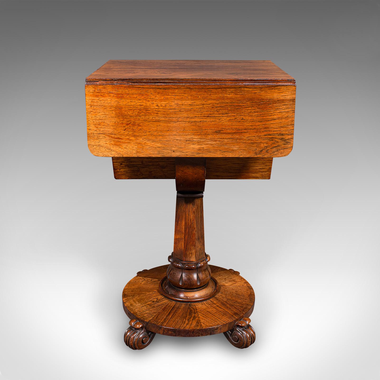 Bois de rose Ancienne table de travail pour dames, anglaise, à abattant, couture, jeux, William IV, C.C.C. en vente