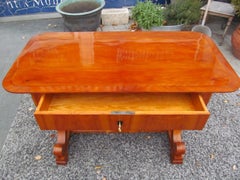 Antique Ladies Desk from Vienna, 1820s