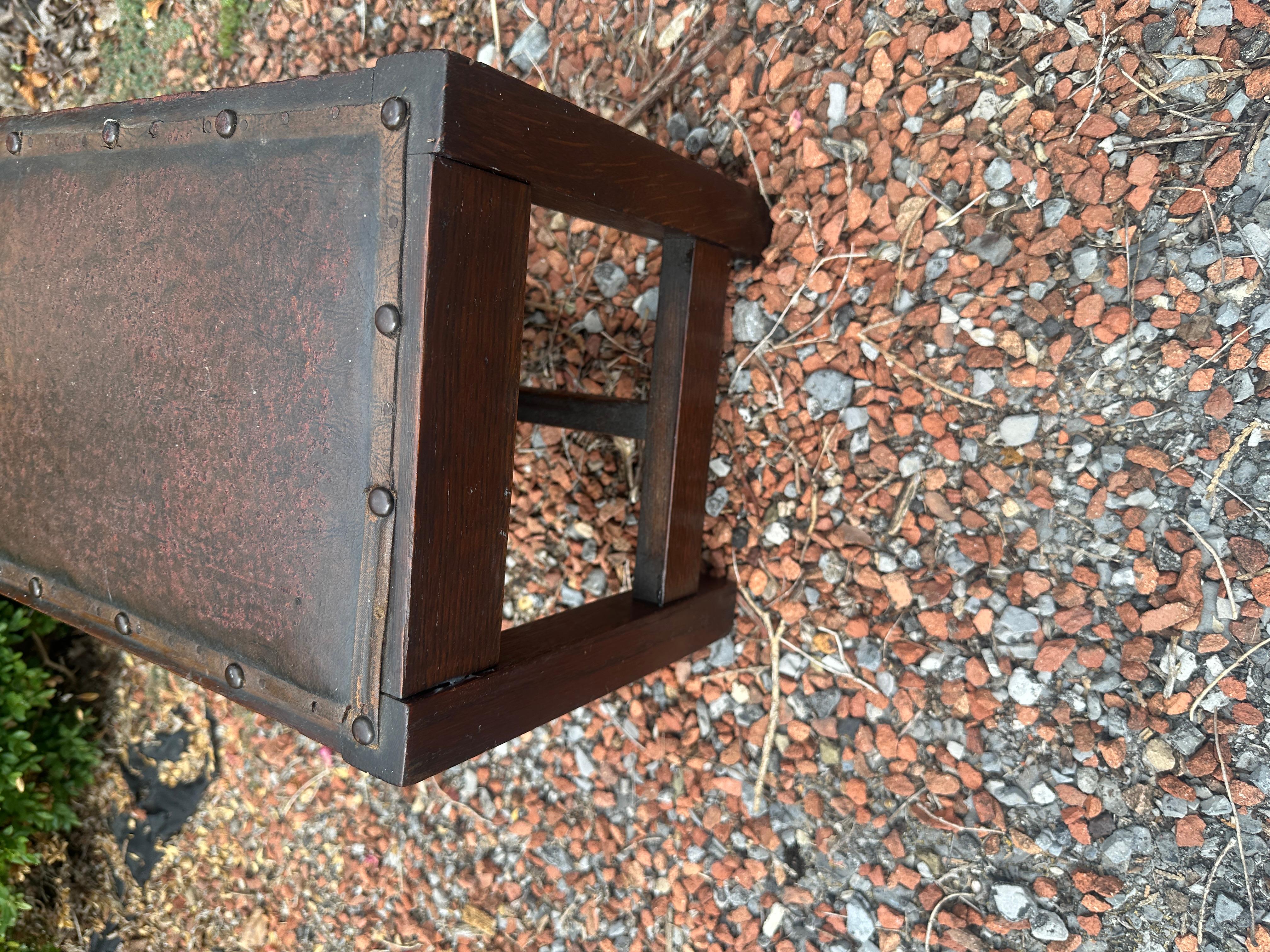 Tabouret ancien 