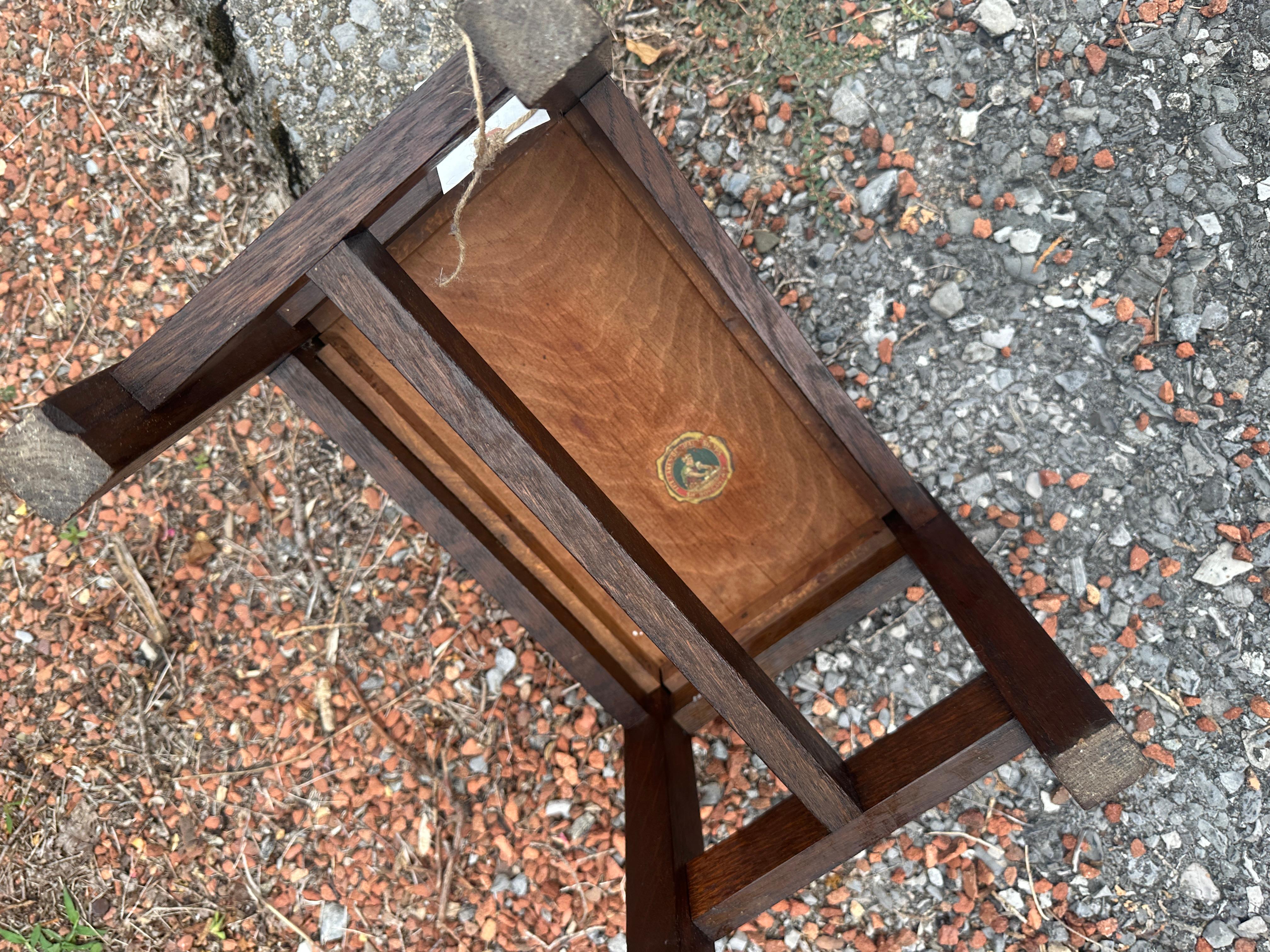 Tabouret ancien 