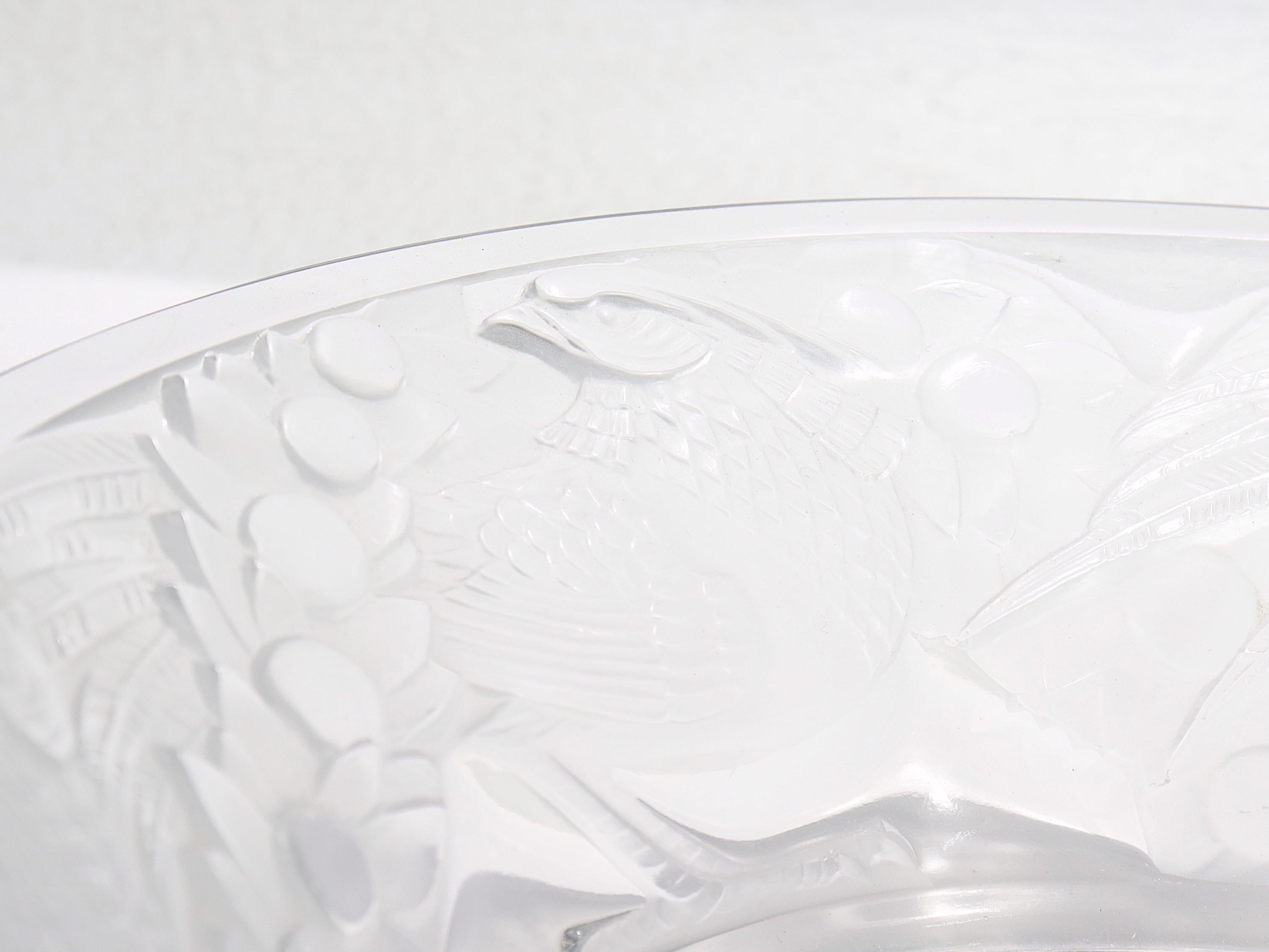 Antike ovale Schale „Faisans“ aus Lalique-Kunstglas mit breitem Rand-Dekor im Angebot 5