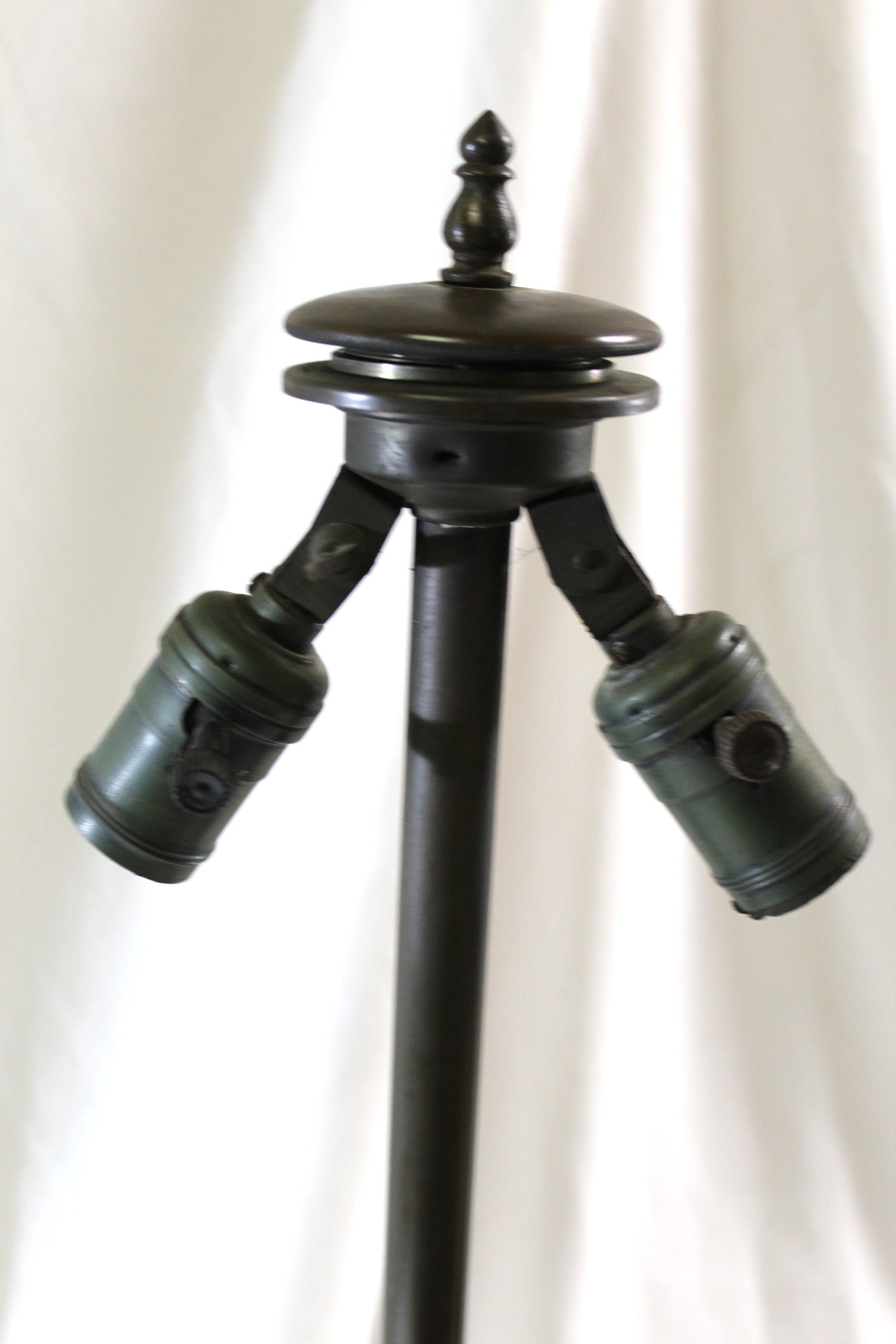 Art nouveau Base de lampe ancienne  Bronze, Nouveau ou Déco en vente