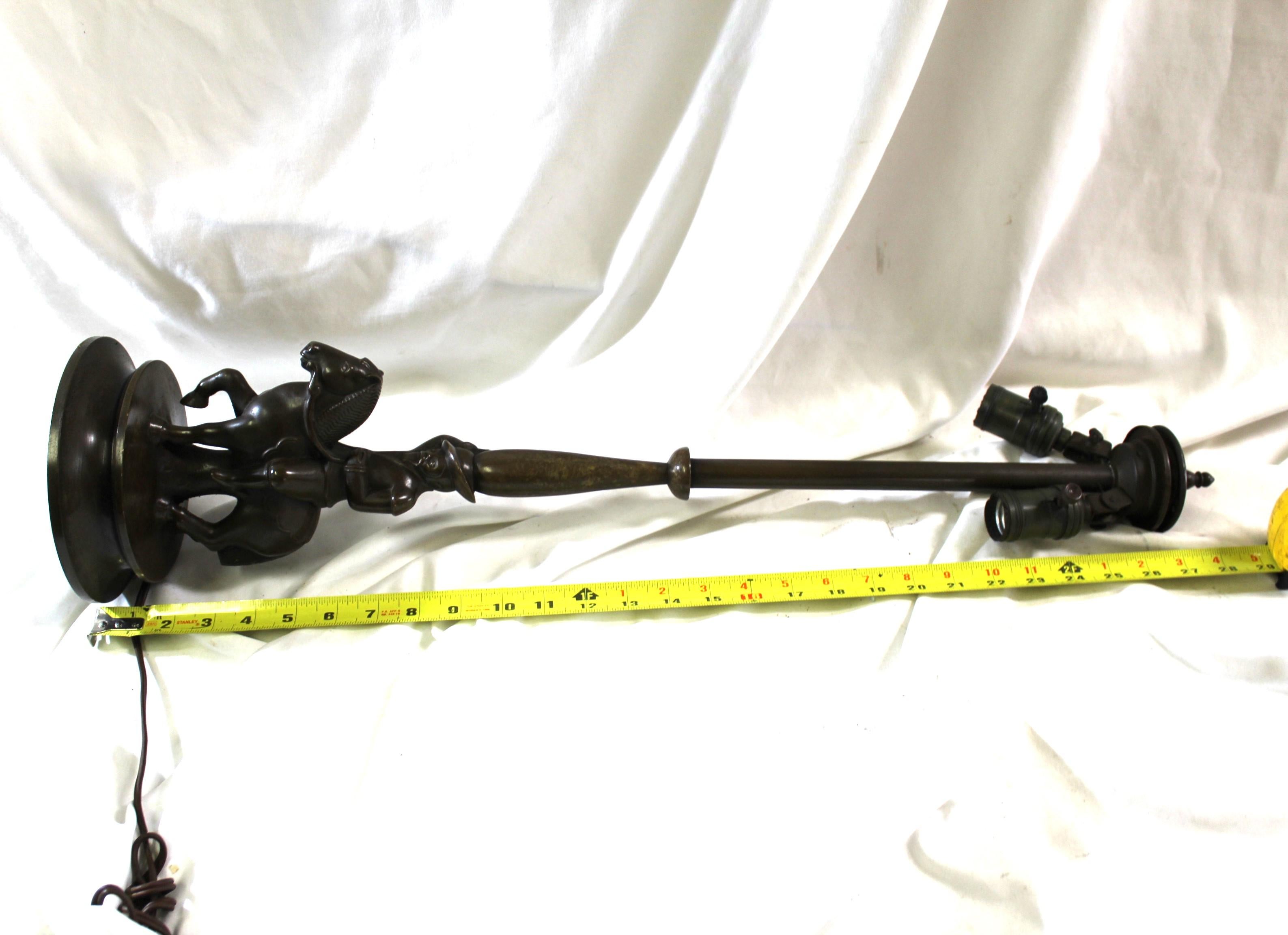 Base de lampe ancienne  Bronze, Nouveau ou Déco en vente 2