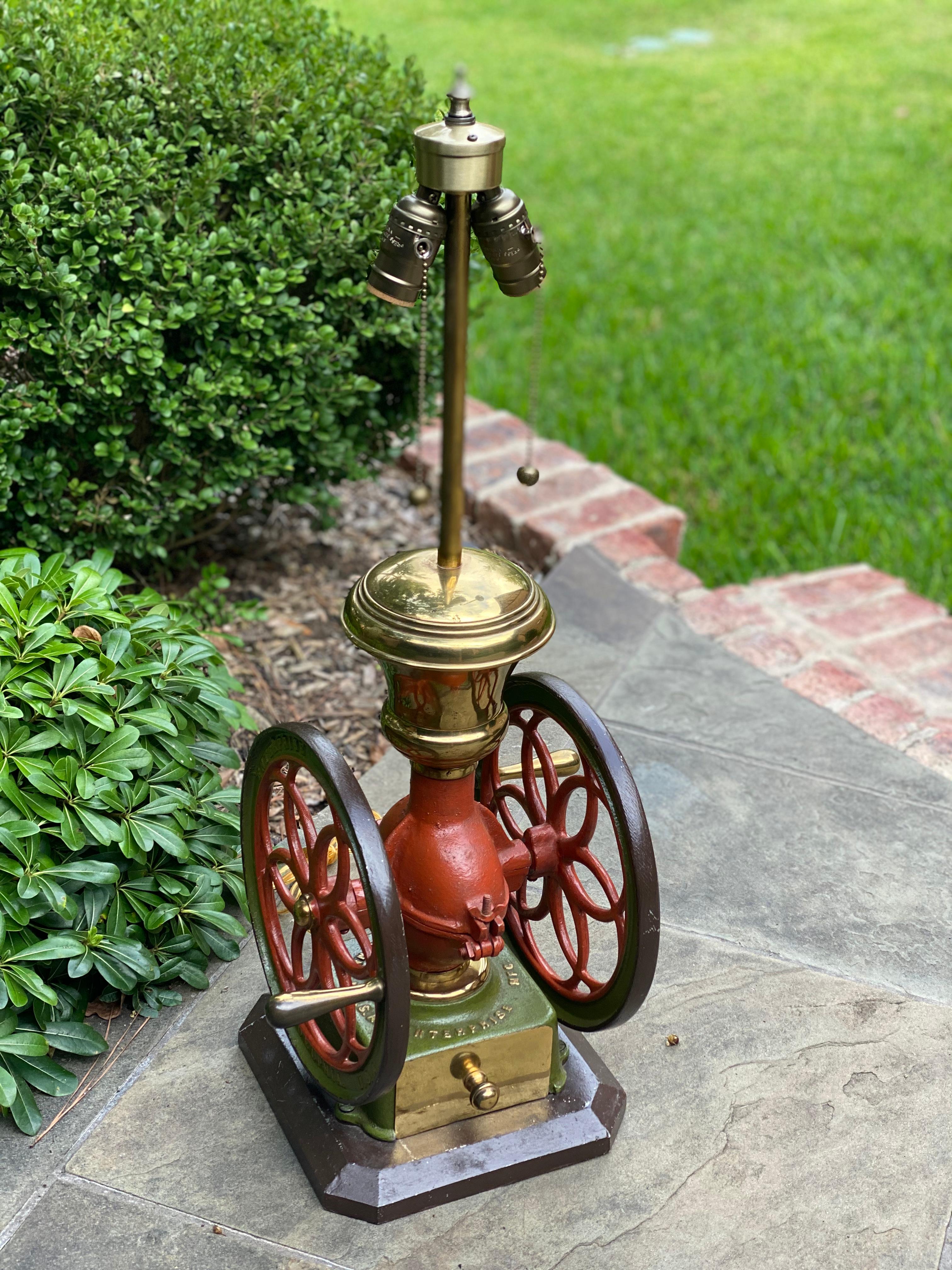 Rare et unique lampe de table 
