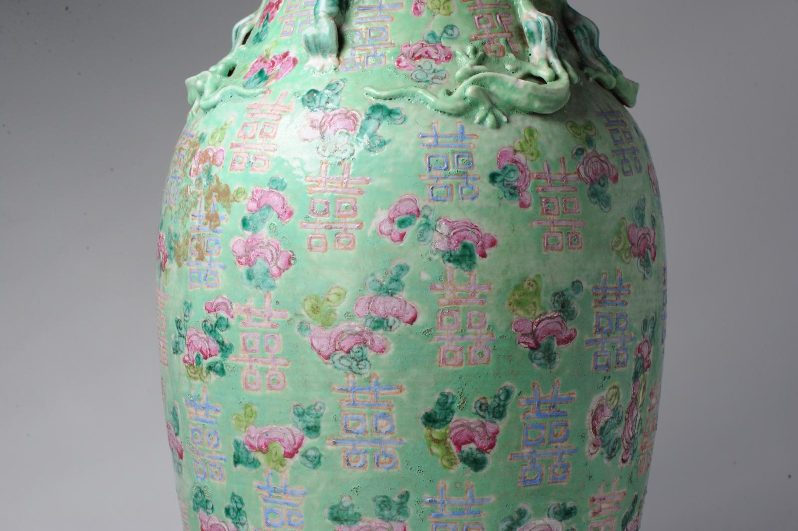 Antique Lamp Vase Chinese Porcelain Qing Period Cantonese with Ideograms For Sale 15