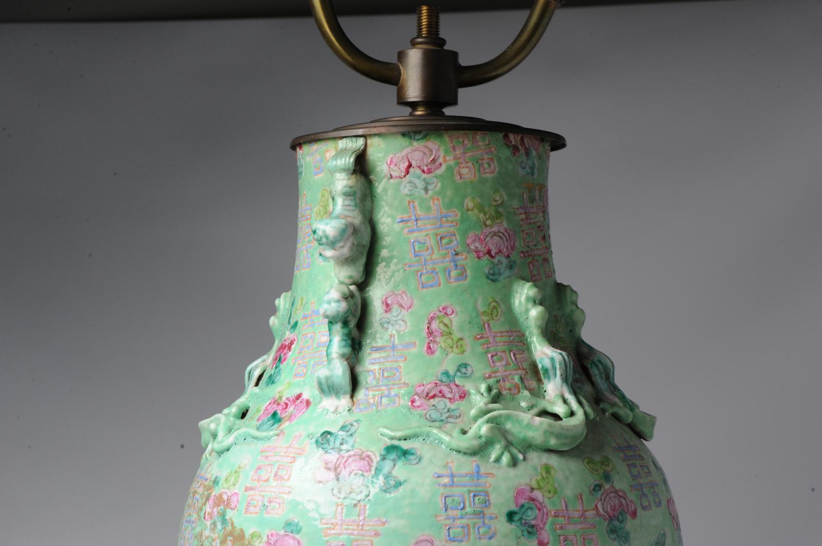 Antique Lamp Vase Chinese Porcelain Qing Period Cantonese with Ideograms For Sale 16