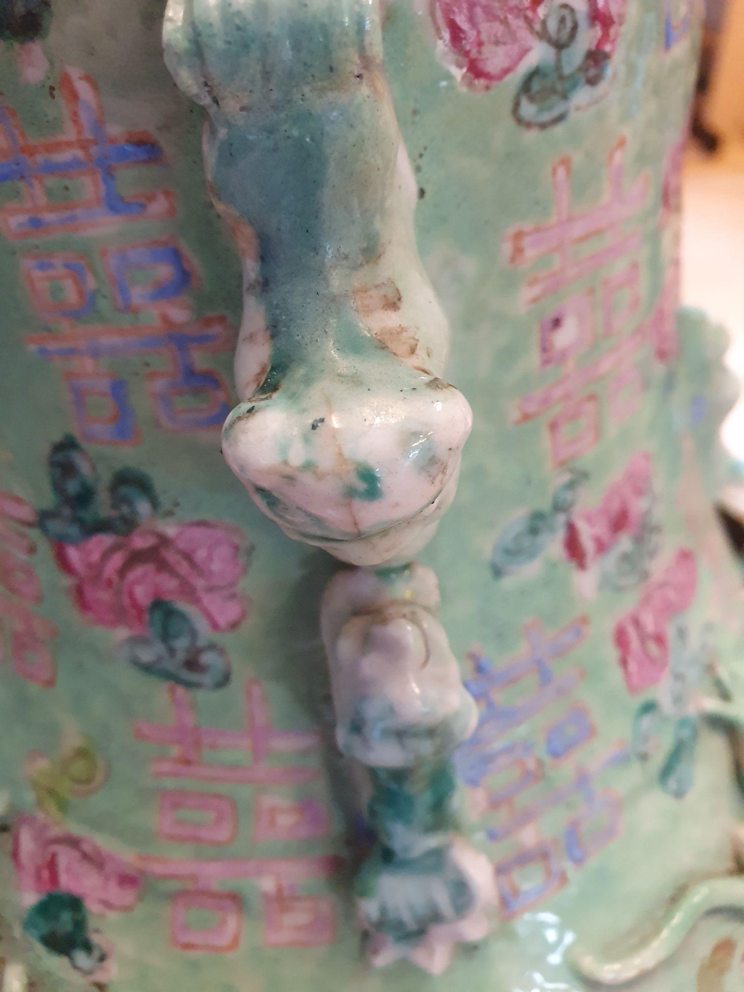 Antique Lamp Vase Chinese Porcelain Qing Period Cantonese with Ideograms For Sale 2