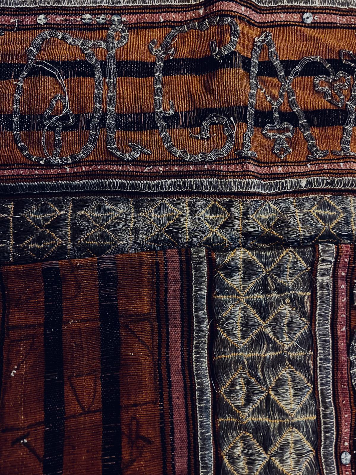 Antikes Lampung Tapis-Textil mit Gold- und Silberfäden Sumatra, Indonesien (Handgewebt) im Angebot