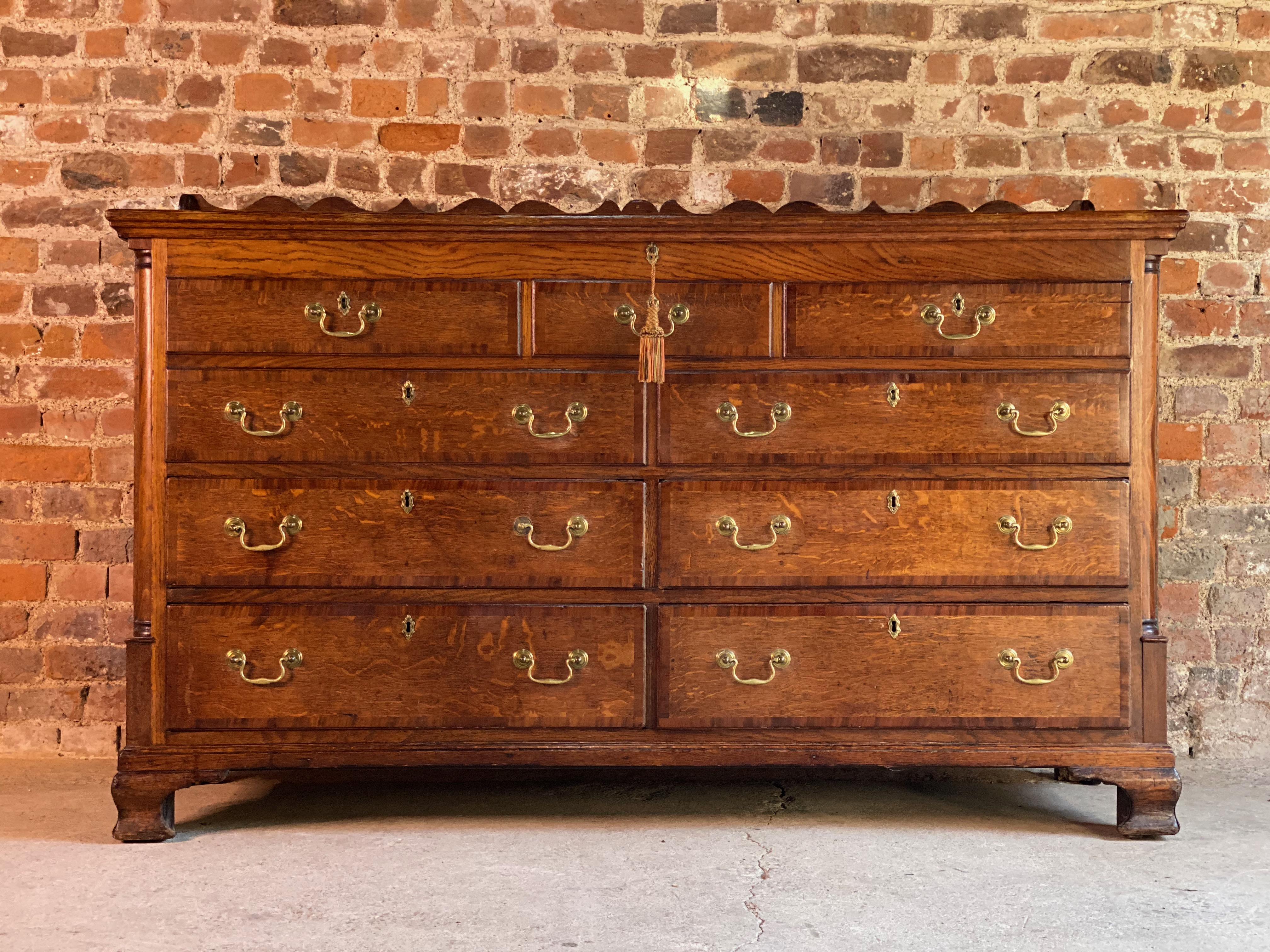 Antique Lancashire oak mule chest coffer 18th century George III, circa 1780

Magnificent large and imposing 18th century George III solid oak Lancashire mule chest circa 1780 , The rectangular galleried lidded top lifts to a reveal a deep storage