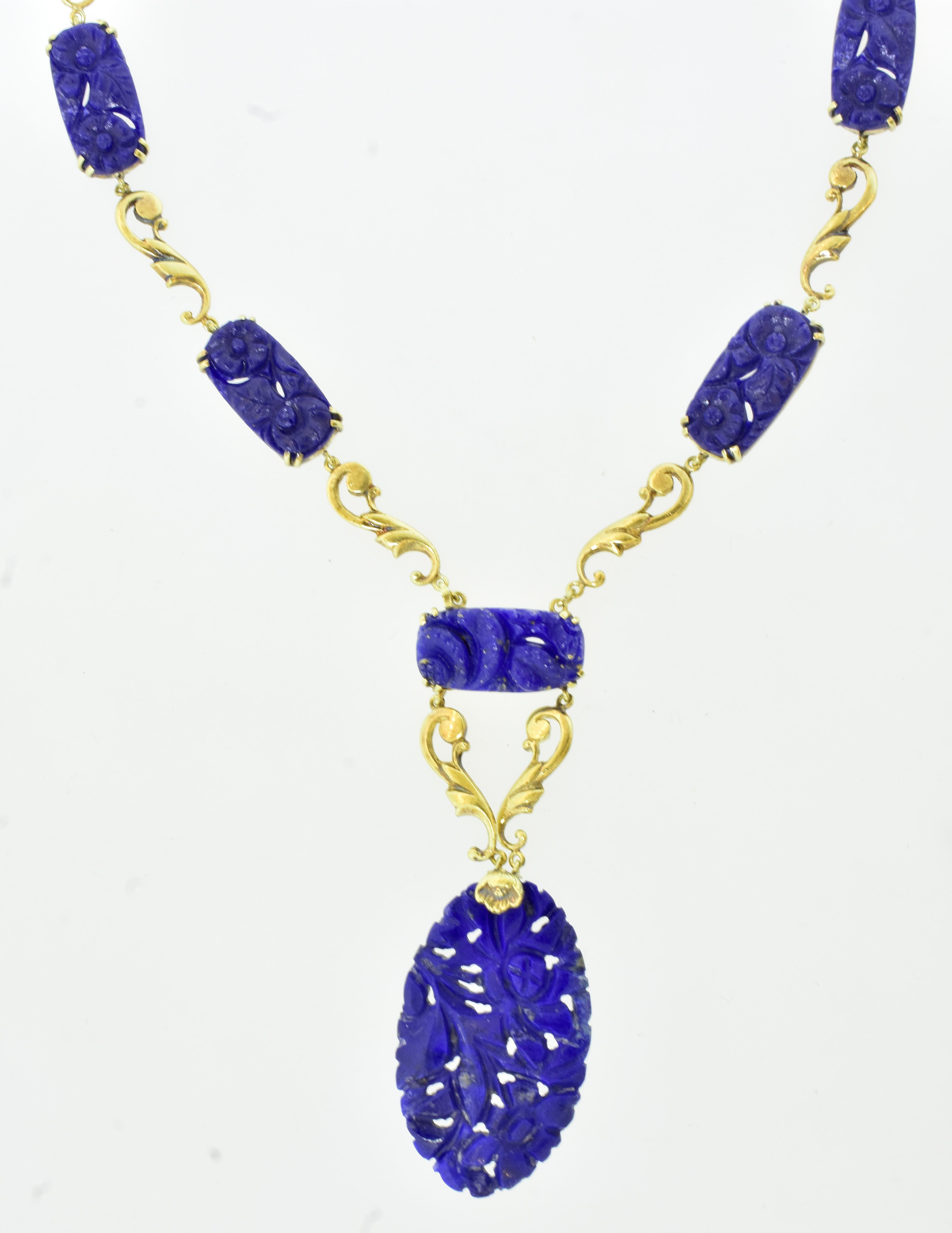 Collier ancien en lapis et or, américain par Walter Lampl, vers 1915. en vente